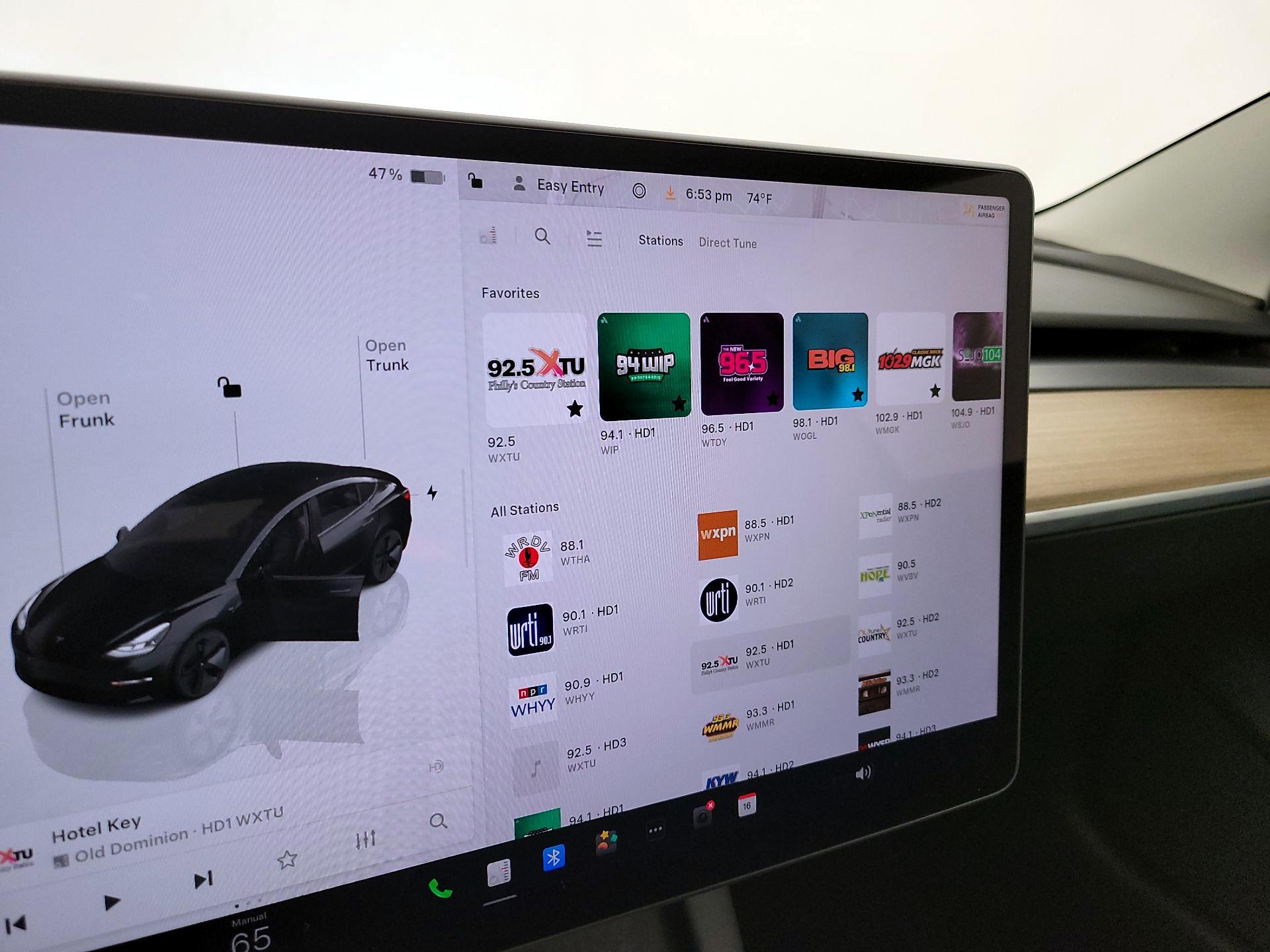 Thumbnail: 2023 Tesla Model 3 - 15
