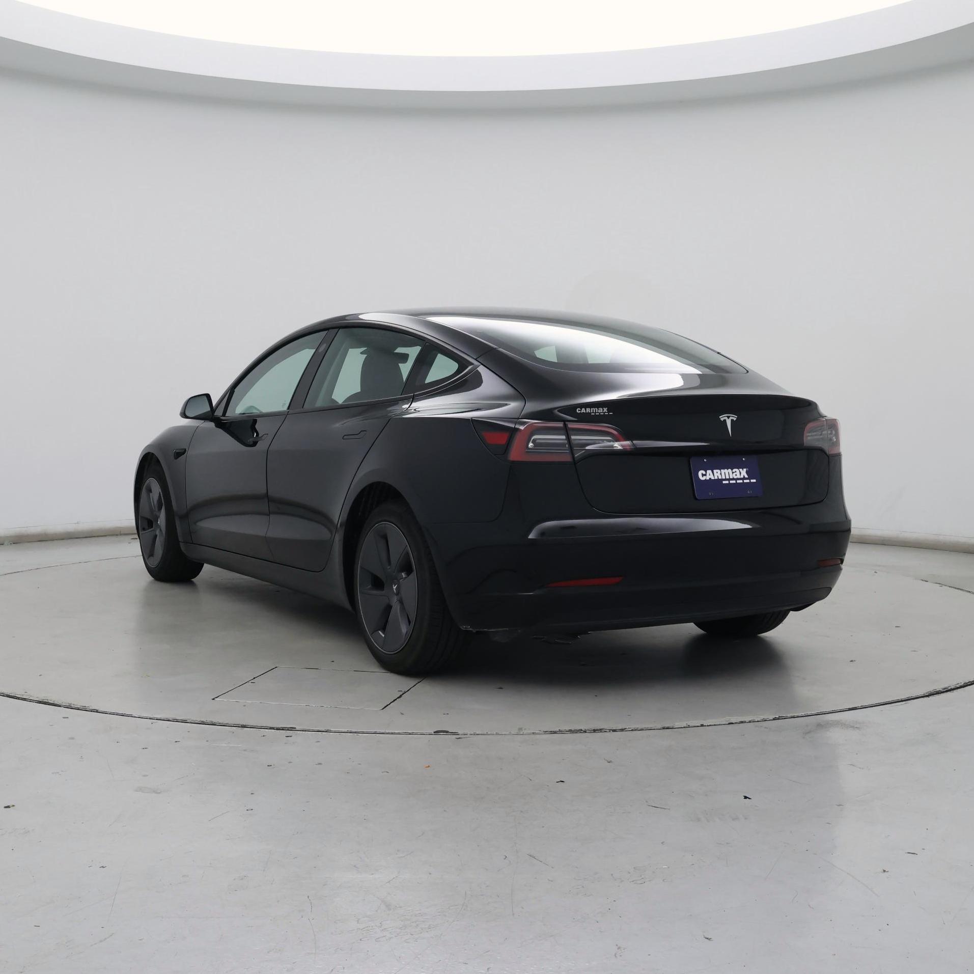 Thumbnail: 2023 Tesla Model 3 - 2
