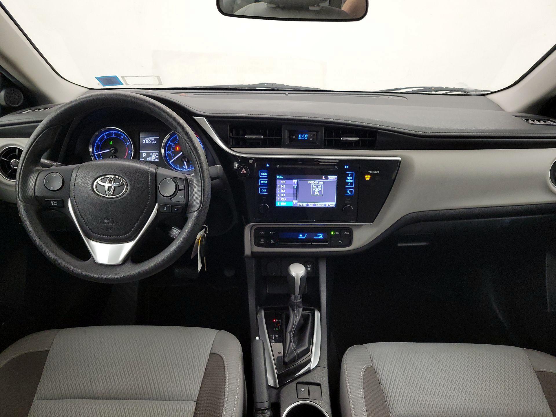 Thumbnail: 2017 Toyota Corolla - 9