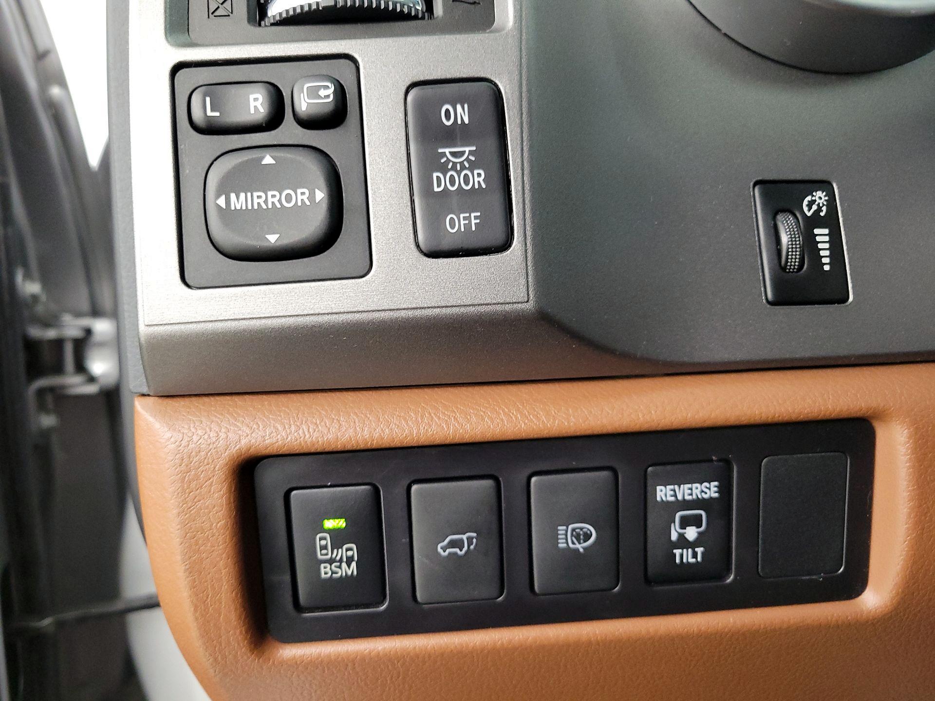 Thumbnail: 2017 Toyota Sequoia - 13