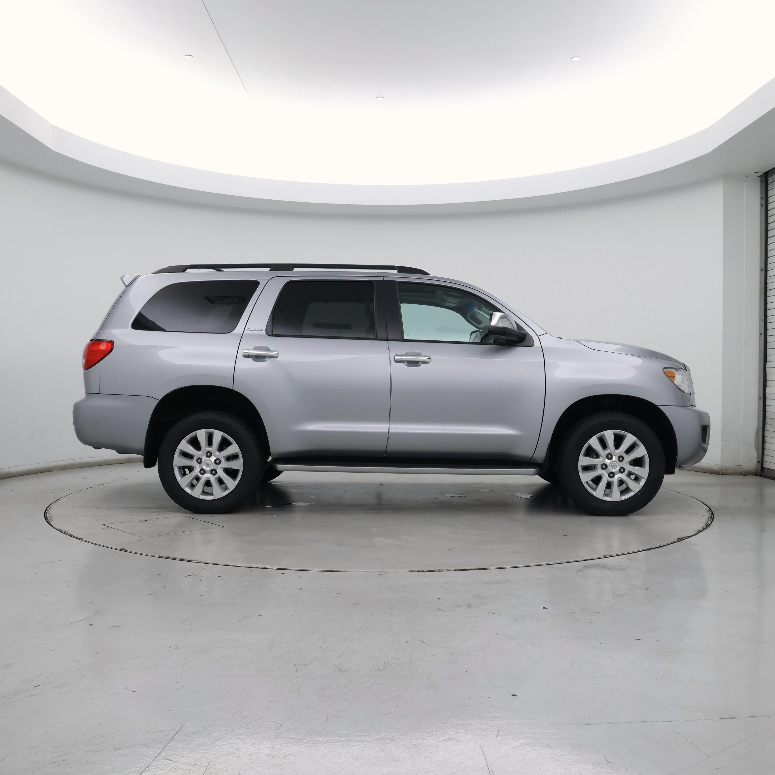 Thumbnail: 2017 Toyota Sequoia - 7