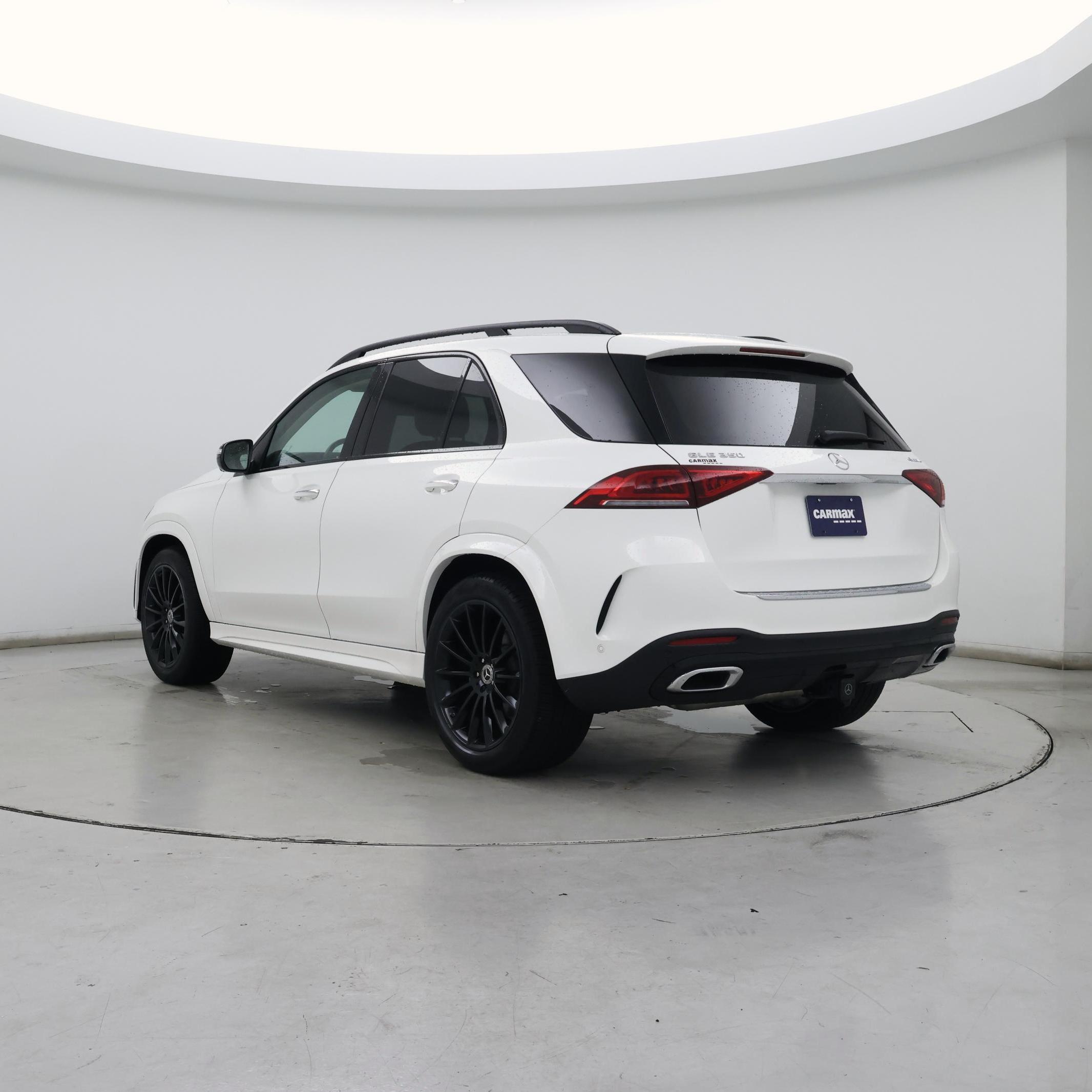 Thumbnail: 2023 Mercedes-Benz GLE - 2