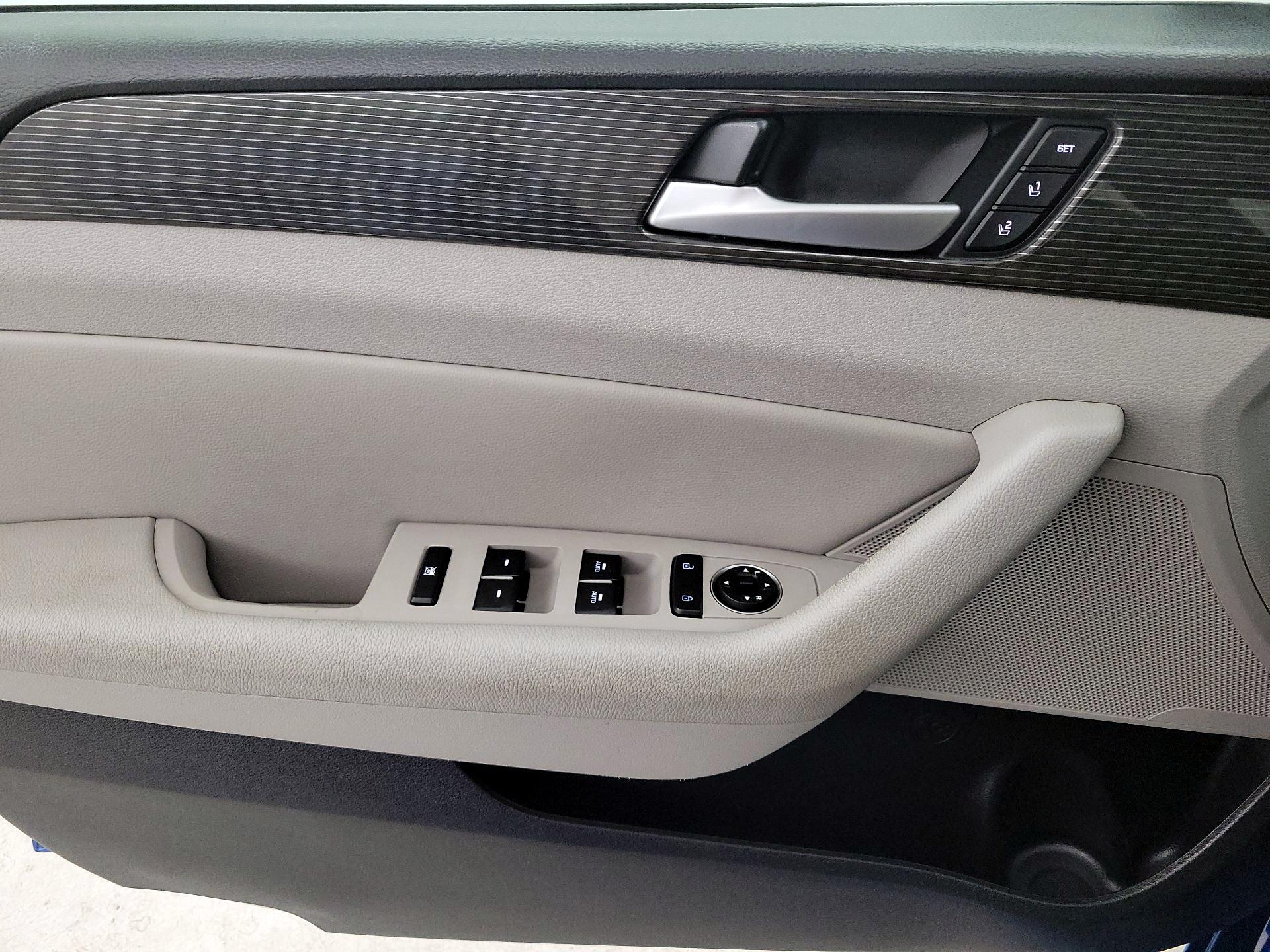 Thumbnail: 2018 Hyundai Sonata - 12