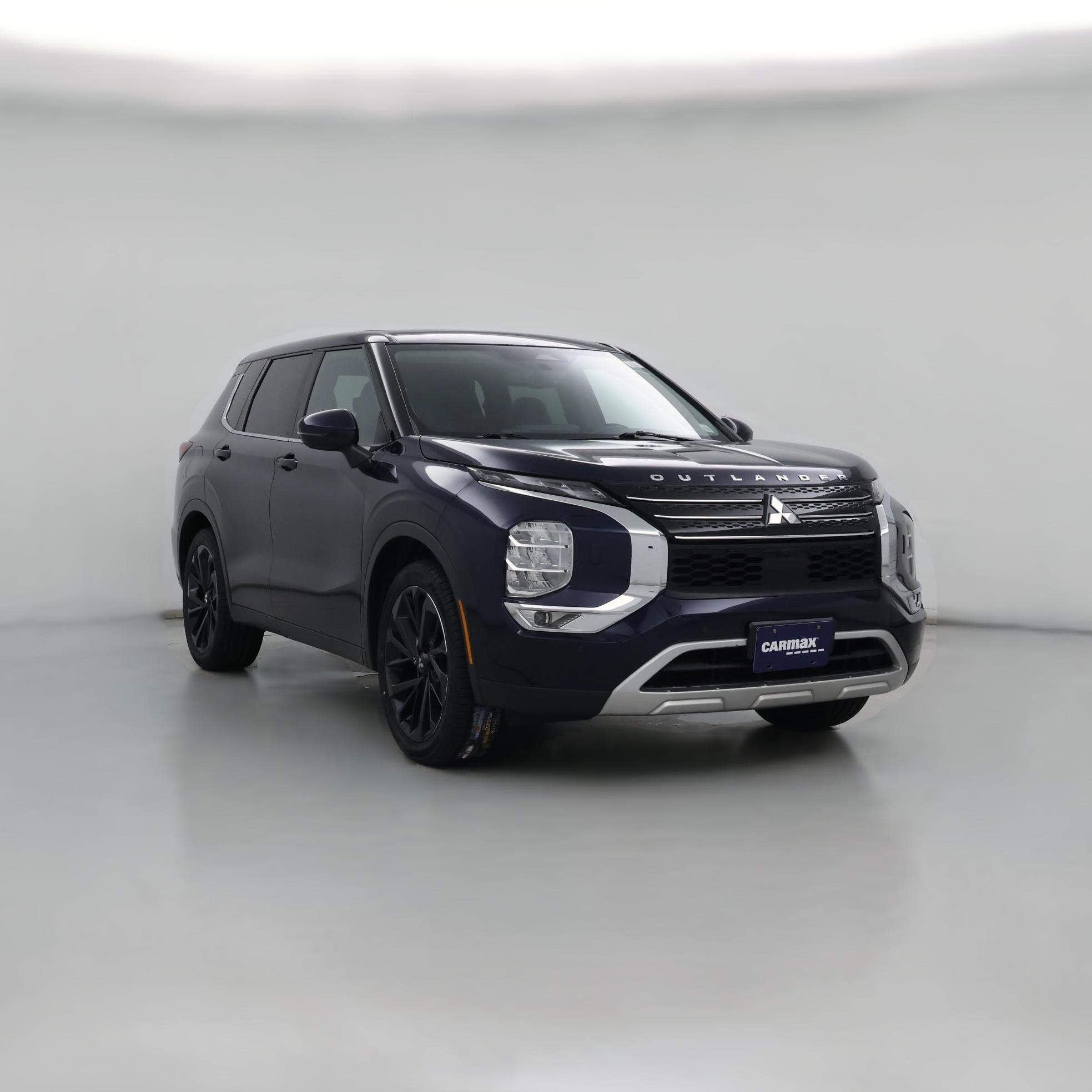 Thumbnail: 2022 Mitsubishi Outlander - 1