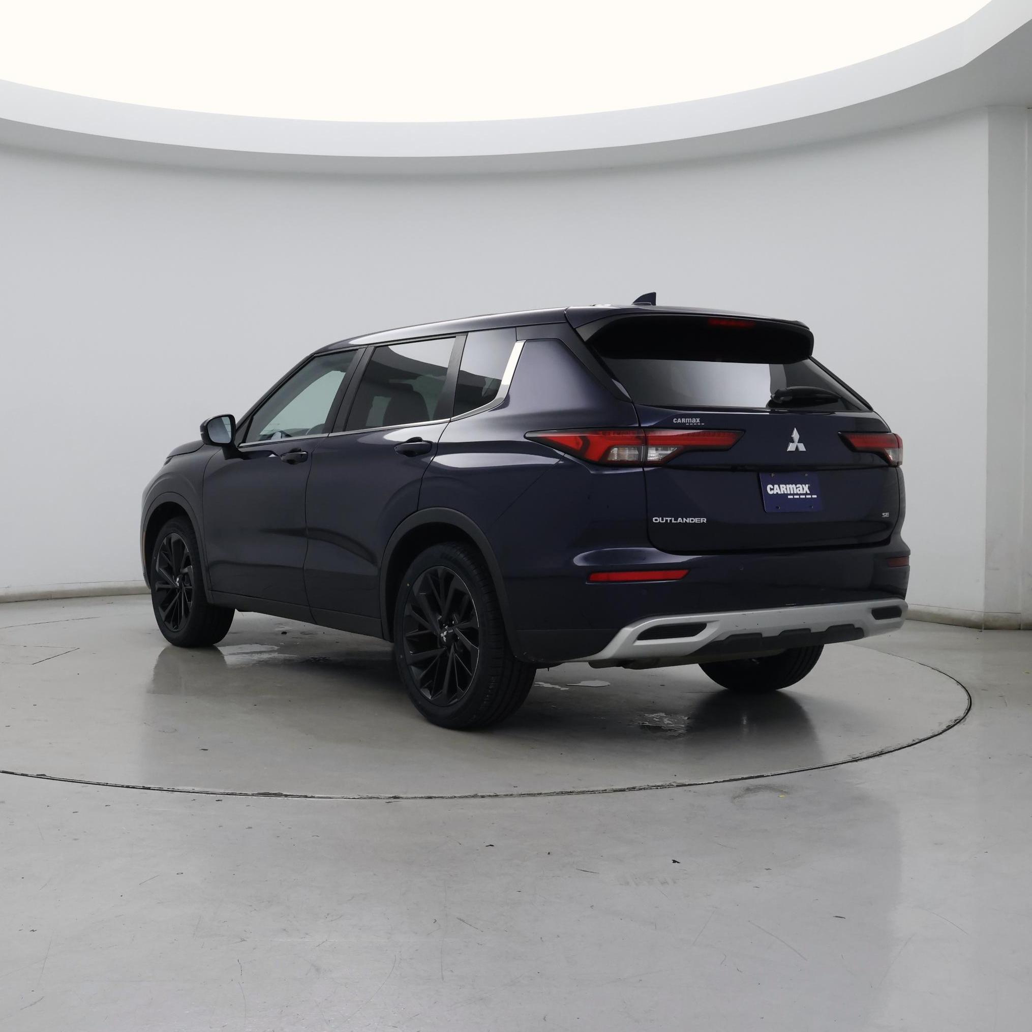 Thumbnail: 2022 Mitsubishi Outlander - 2