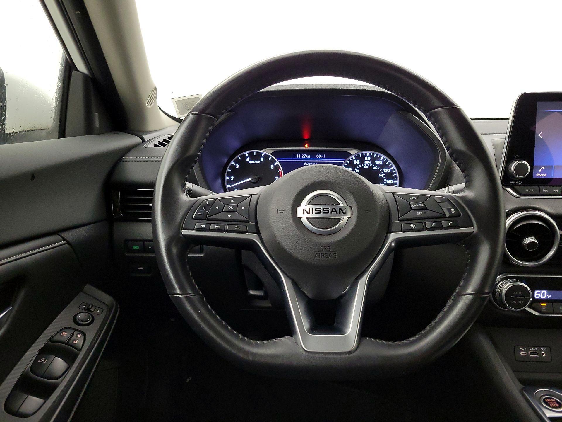 Thumbnail: 2021 Nissan Sentra - 10