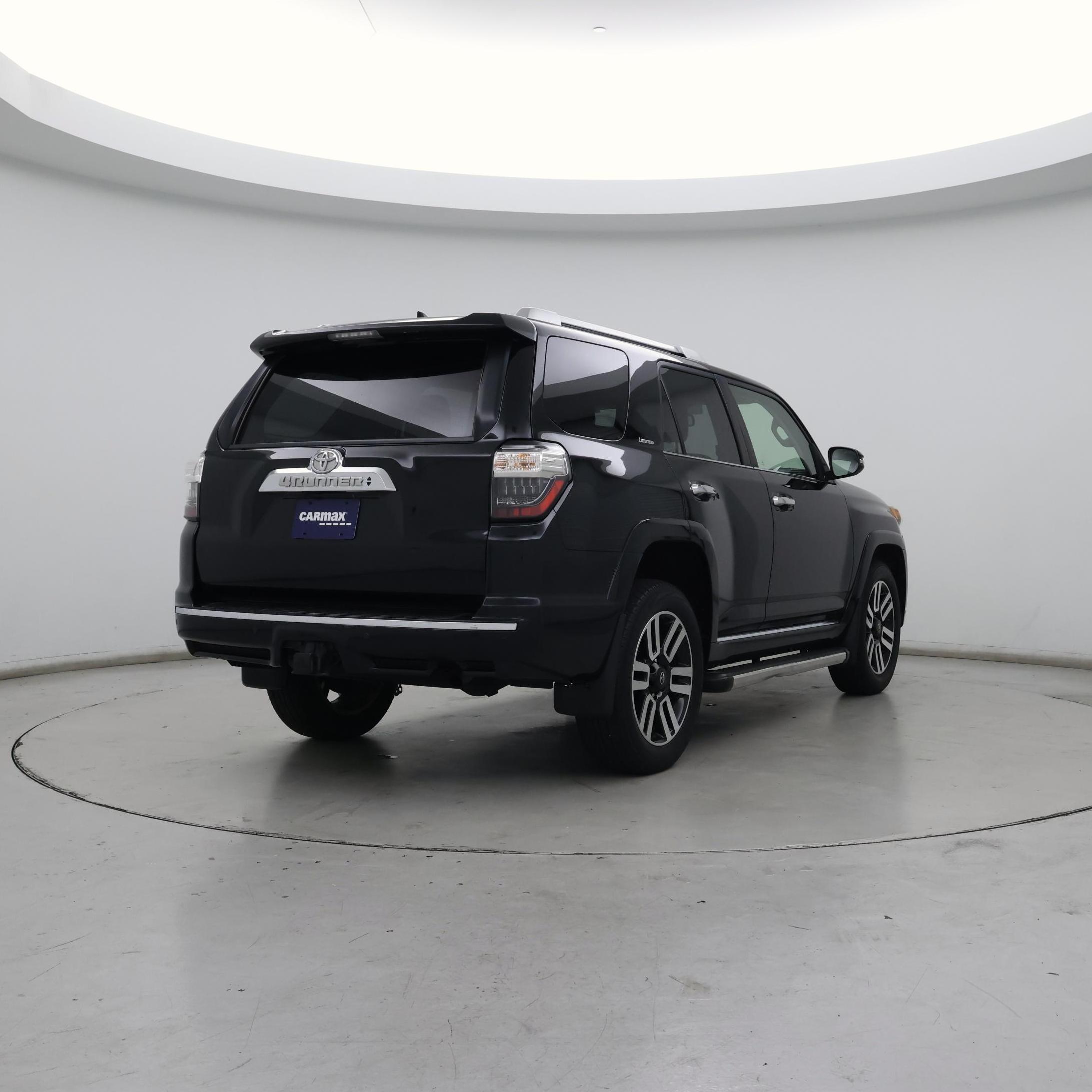 Thumbnail: 2016 Toyota 4Runner - 8