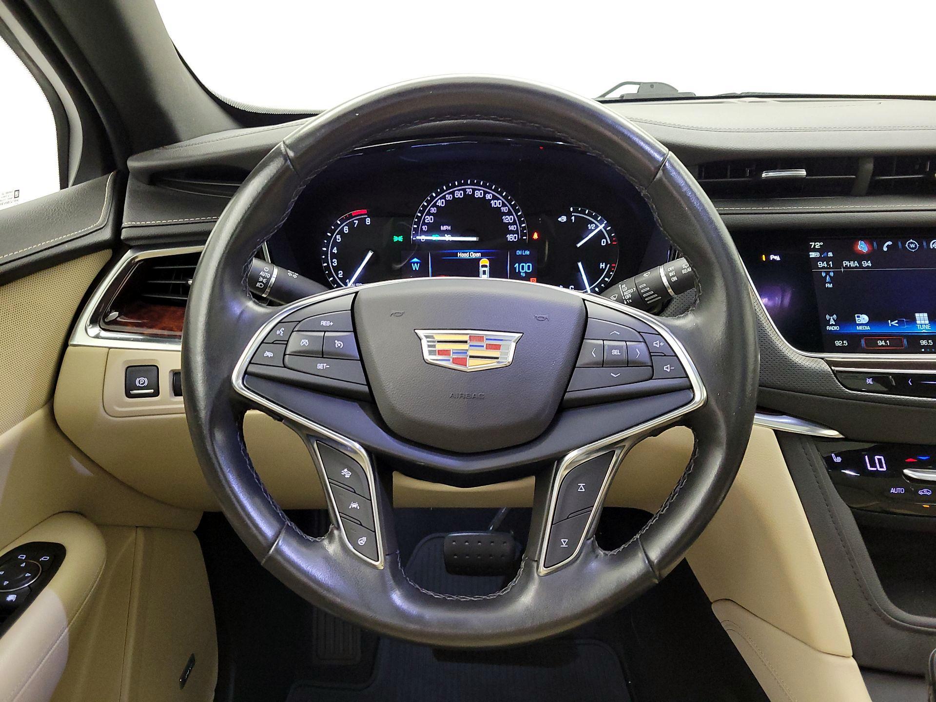 Thumbnail: 2019 Cadillac XT5 - 10