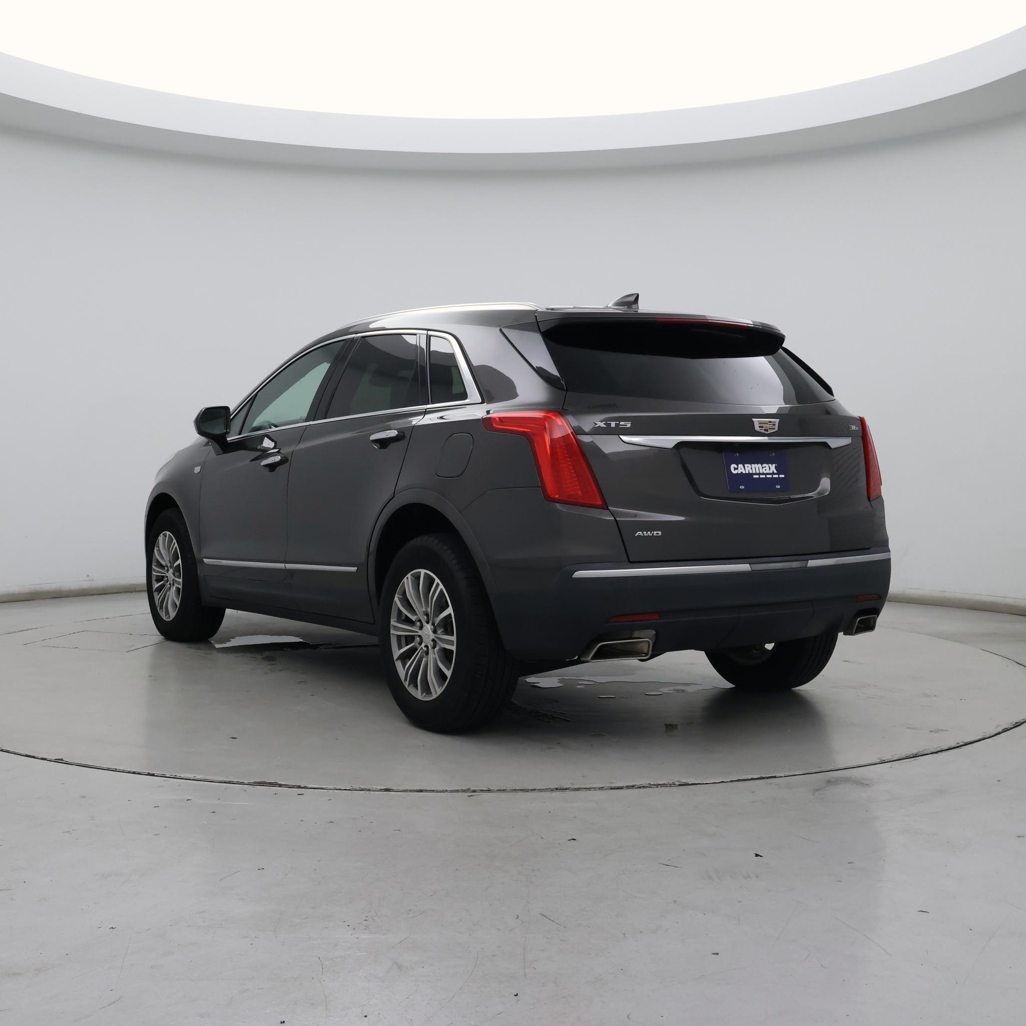 Thumbnail: 2019 Cadillac XT5 - 2