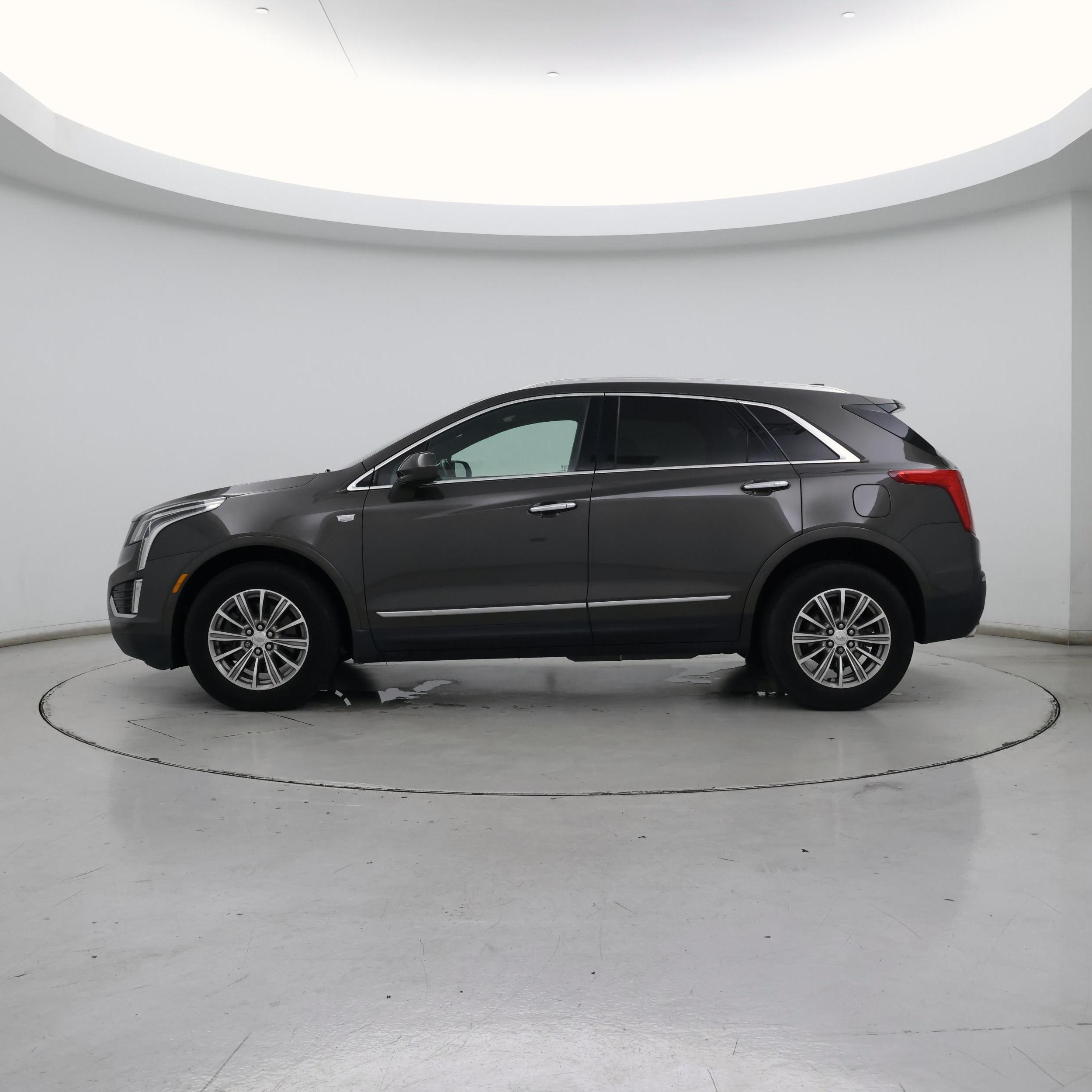 Thumbnail: 2019 Cadillac XT5 - 3