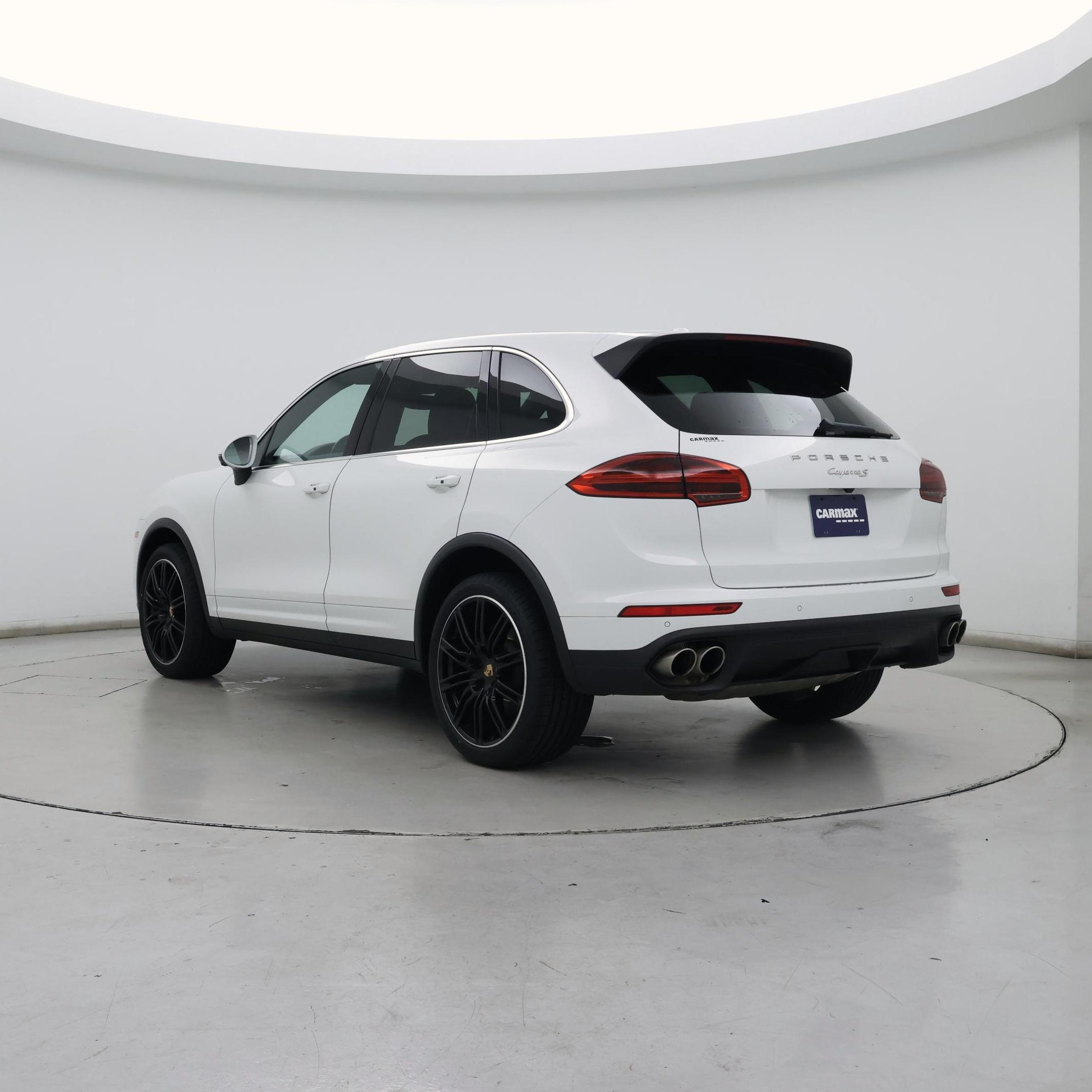 Thumbnail: 2018 Porsche Cayenne - 2