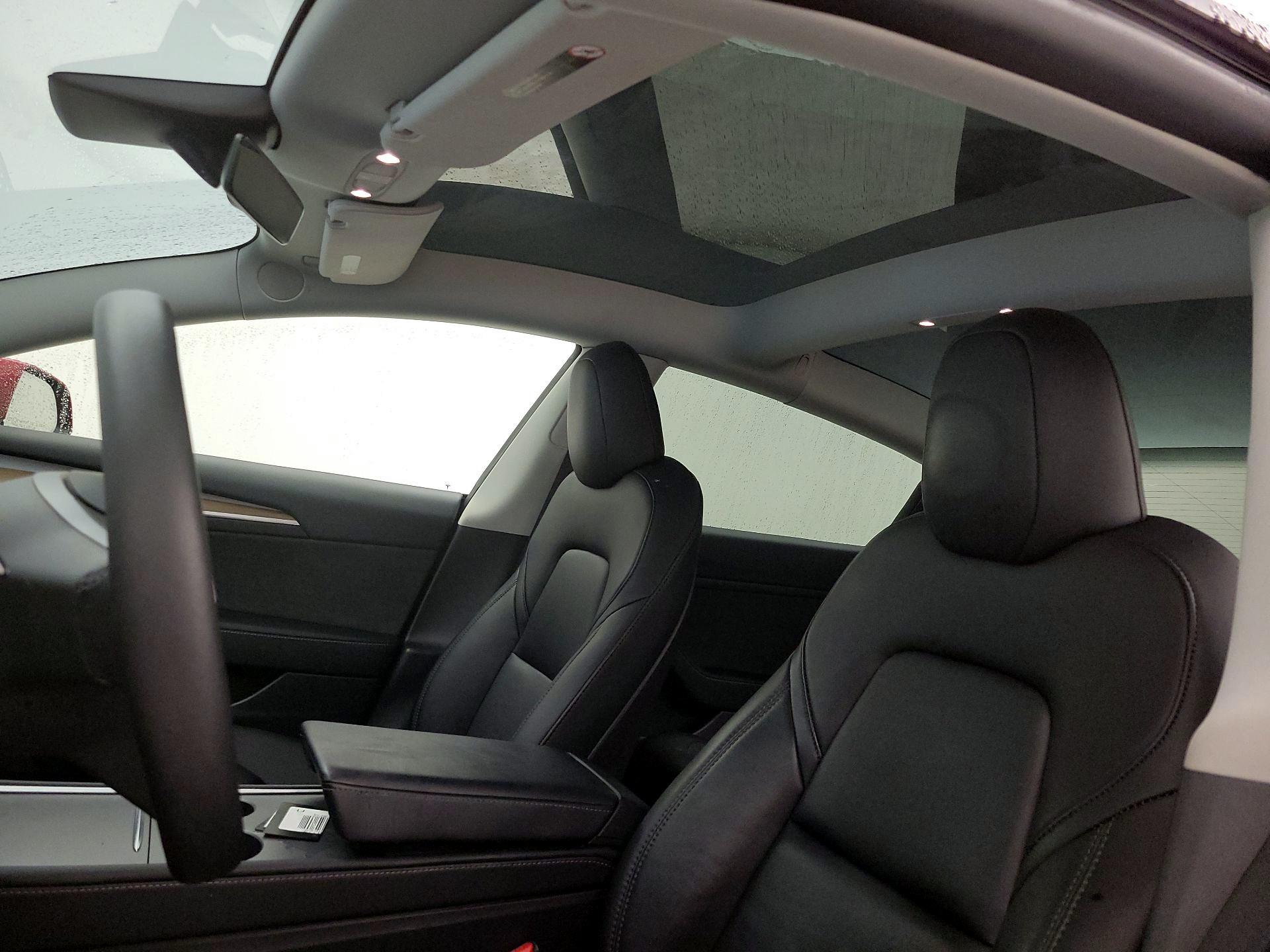 Thumbnail: 2023 Tesla Model 3 - 18
