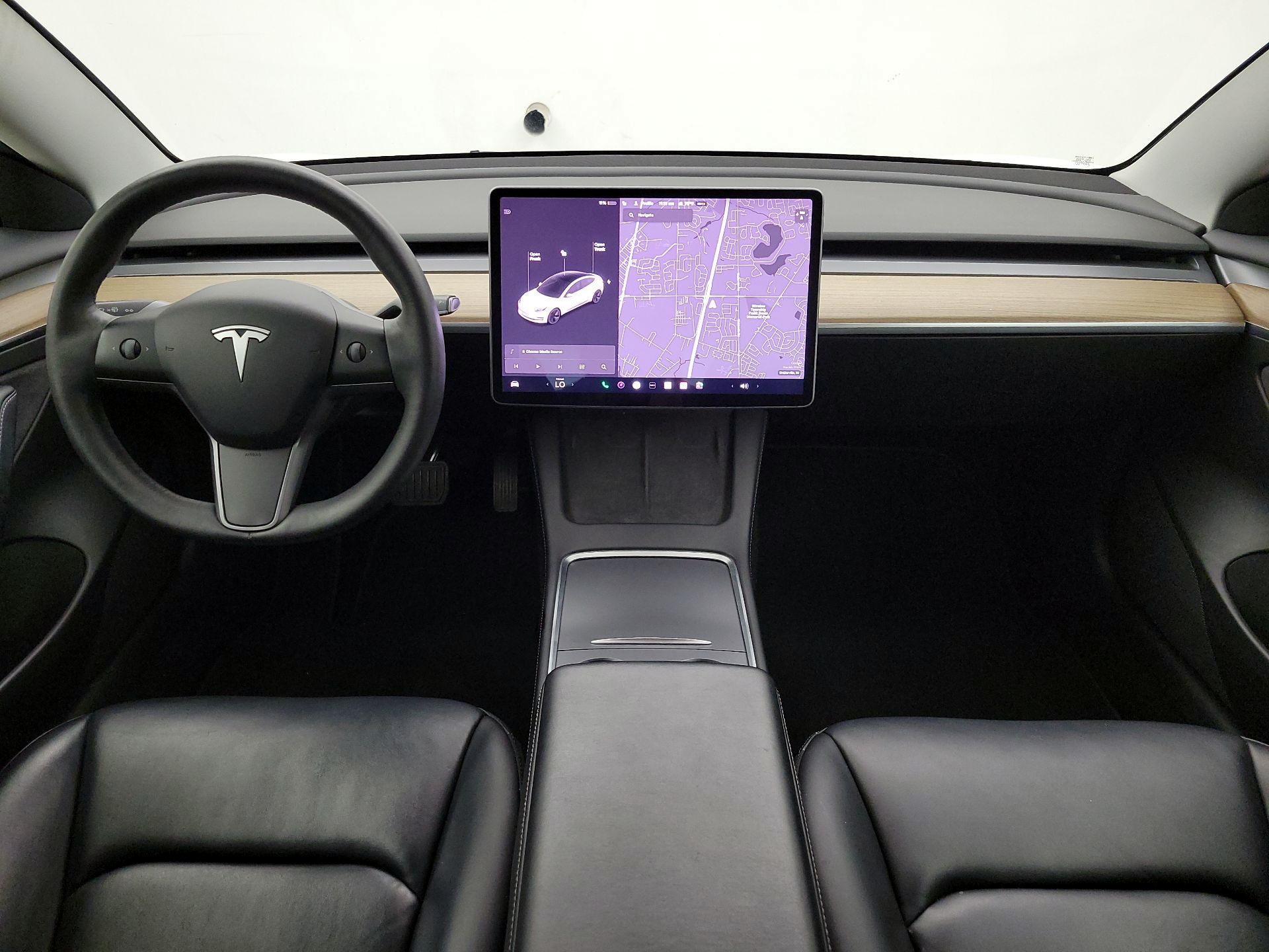 Thumbnail: 2022 Tesla Model 3 - 9