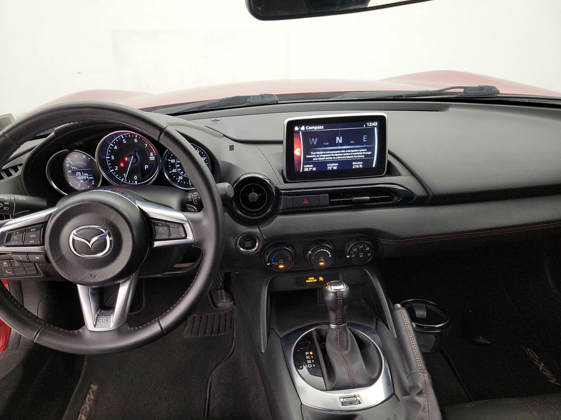 Thumbnail: 2017 Mazda MX-5 Miata - 9