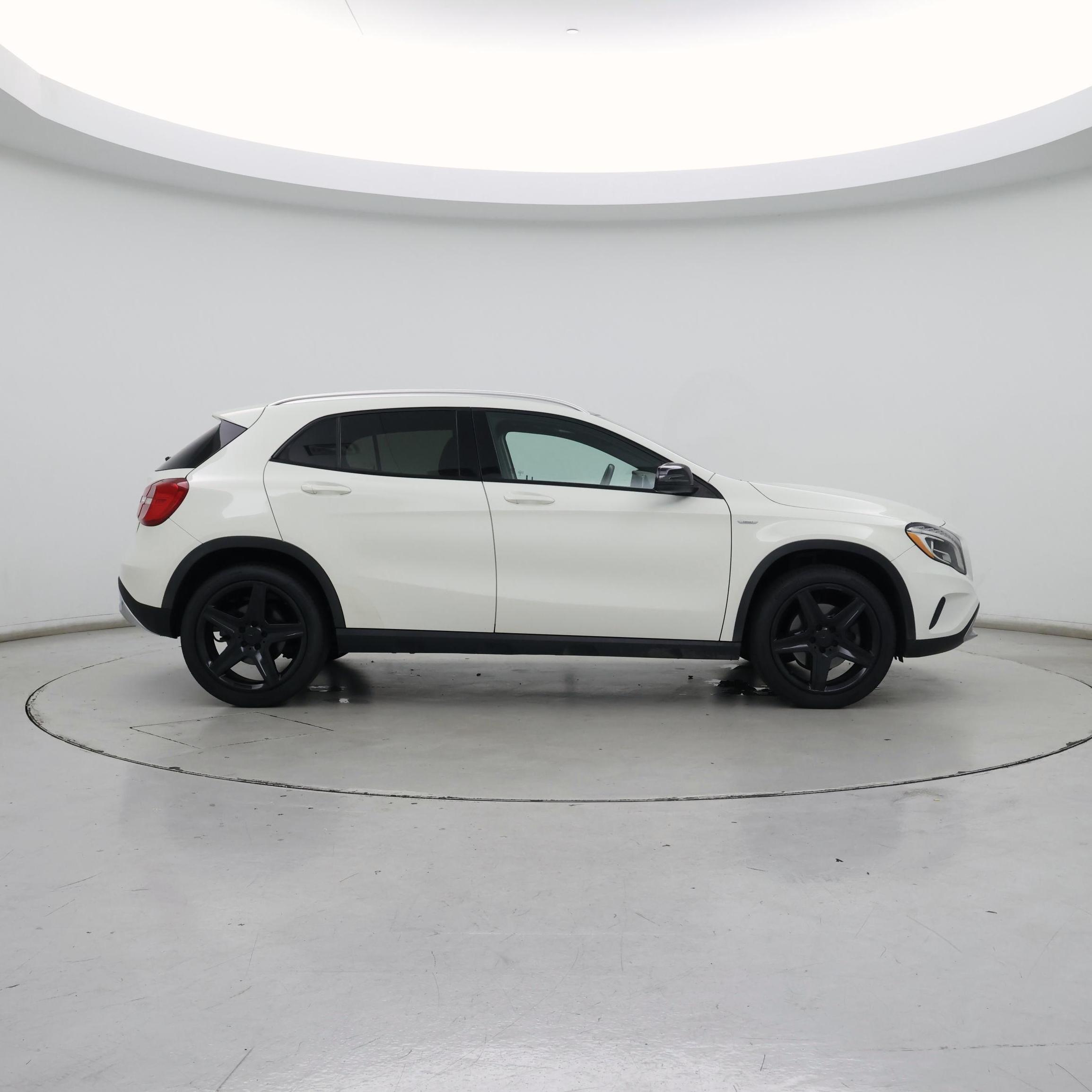 Thumbnail: 2015 Mercedes-Benz GLA - 7