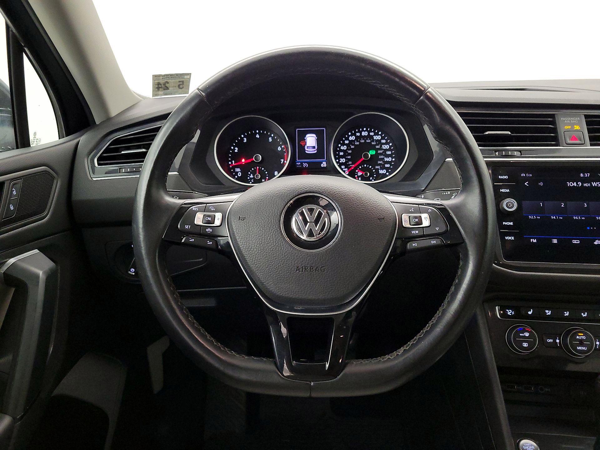 Thumbnail: 2019 Volkswagen Tiguan - 10