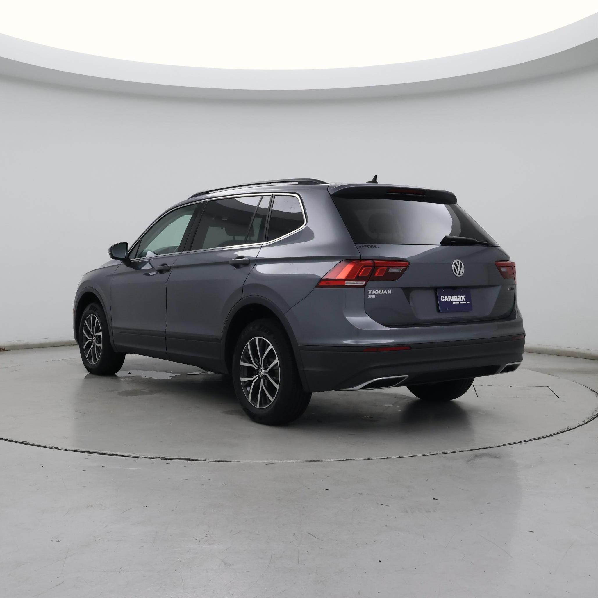 Thumbnail: 2019 Volkswagen Tiguan - 2