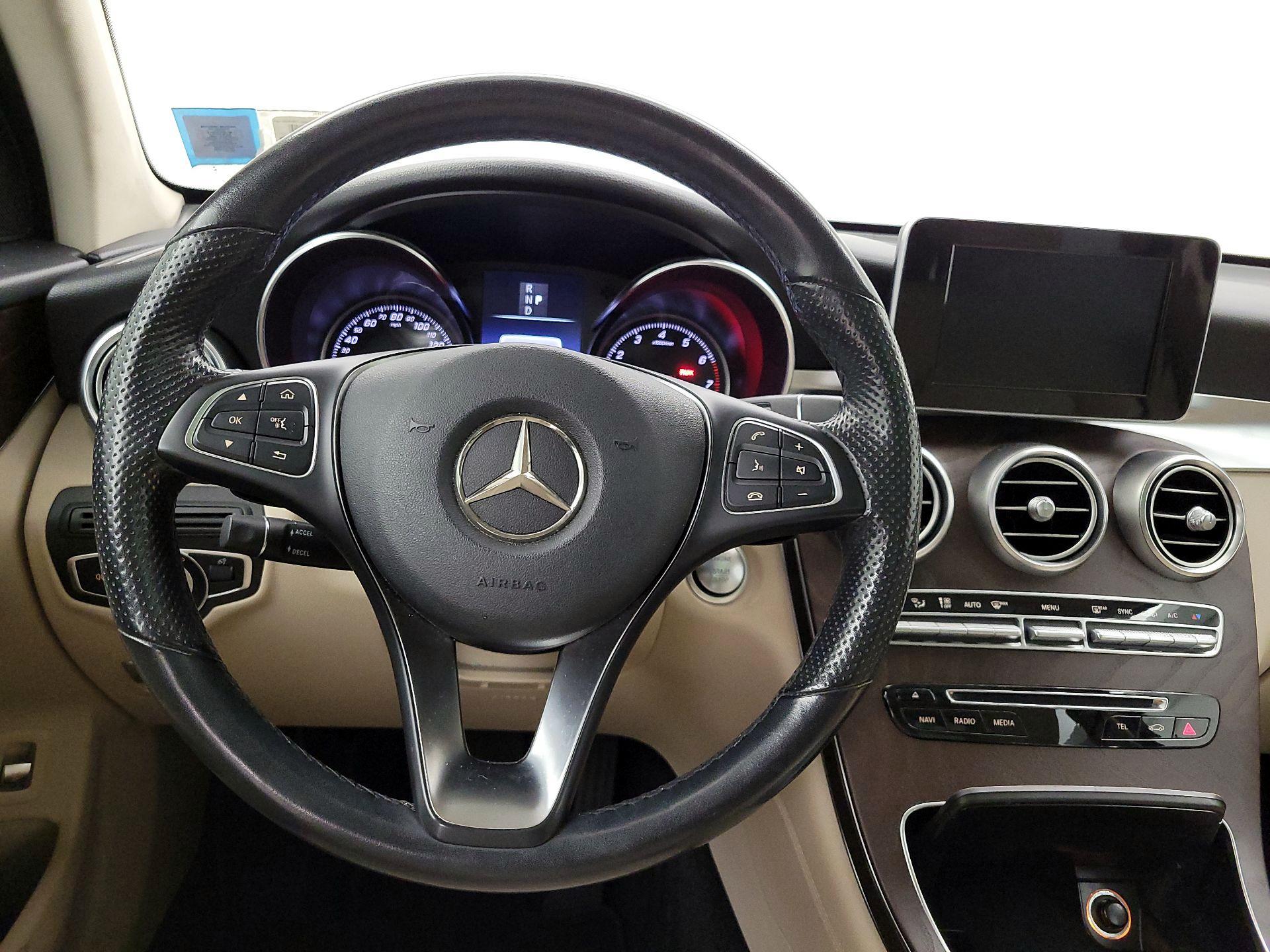 Thumbnail: 2019 Mercedes-Benz GLC - 10