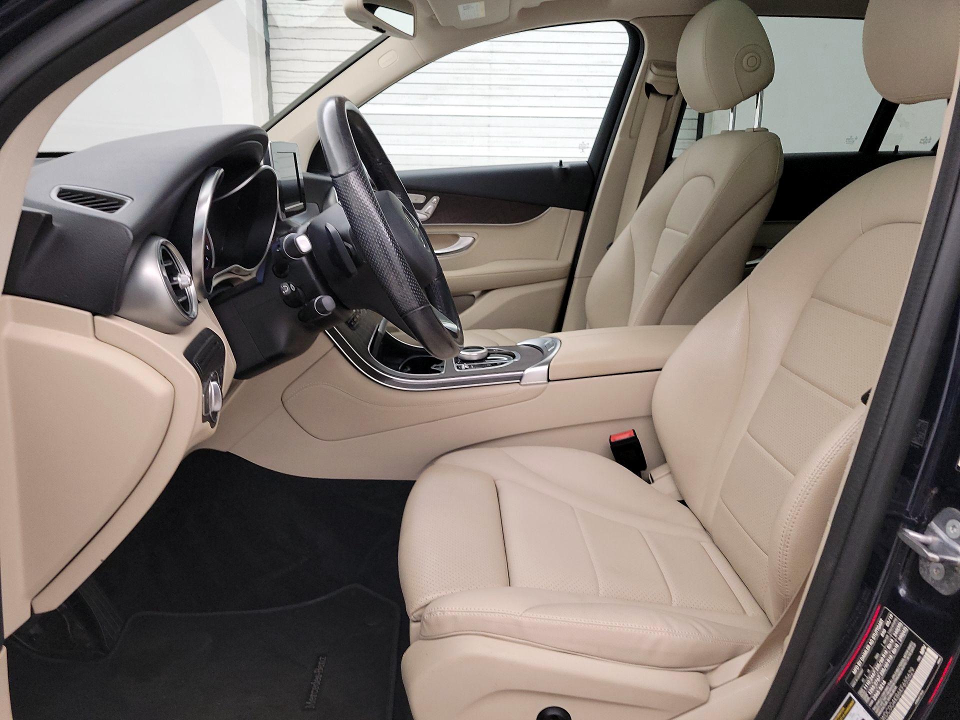 Thumbnail: 2019 Mercedes-Benz GLC - 11