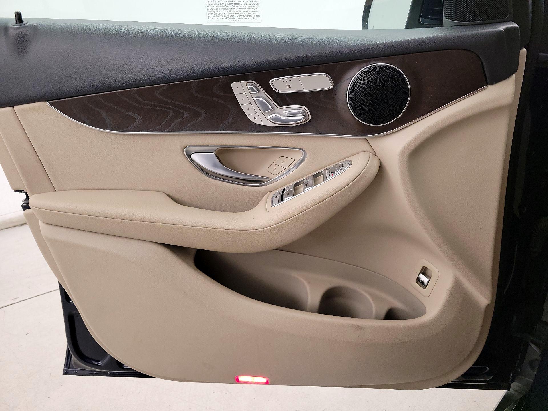 Thumbnail: 2019 Mercedes-Benz GLC - 12