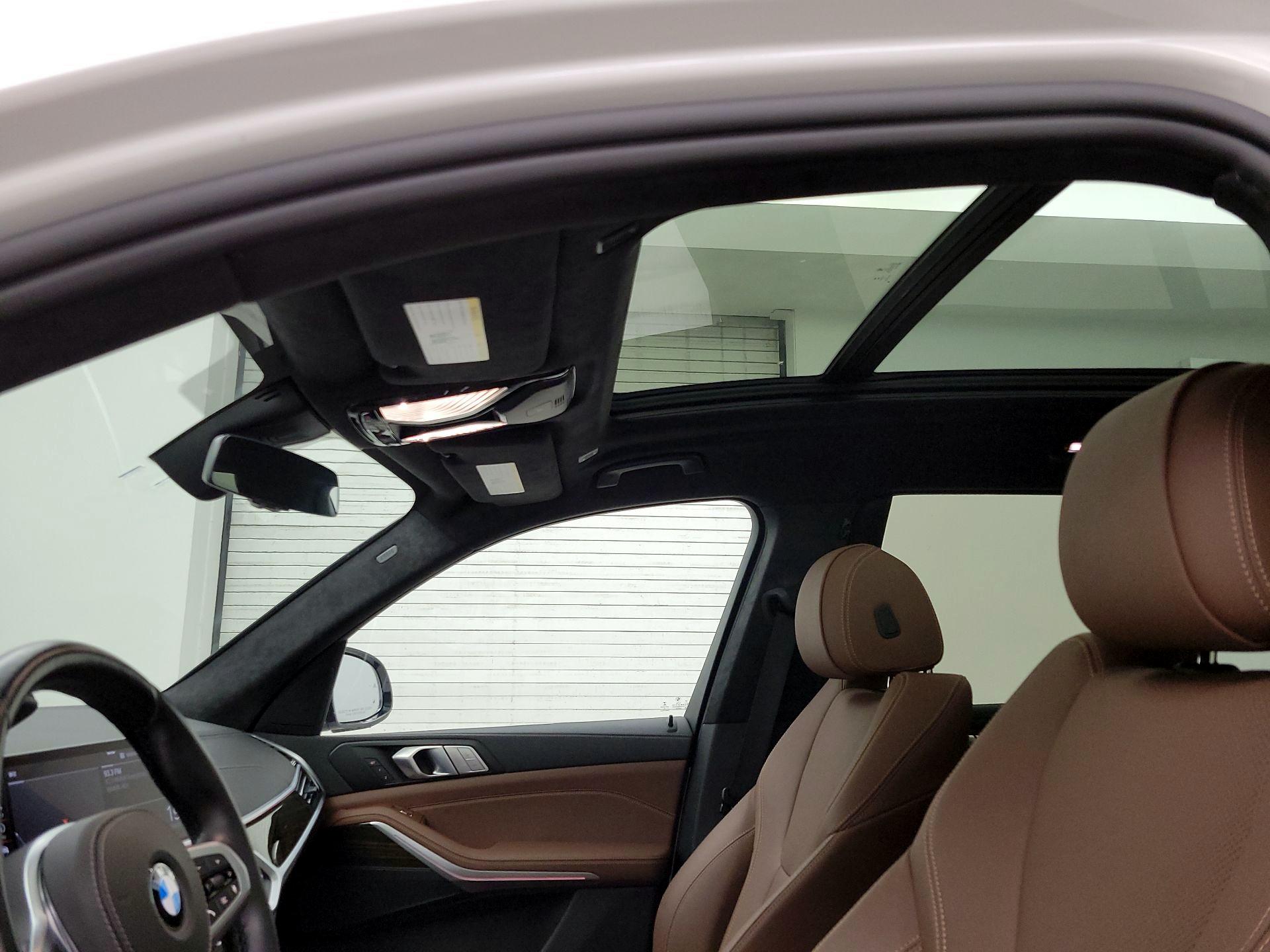 Thumbnail: 2021 BMW X7 - 20