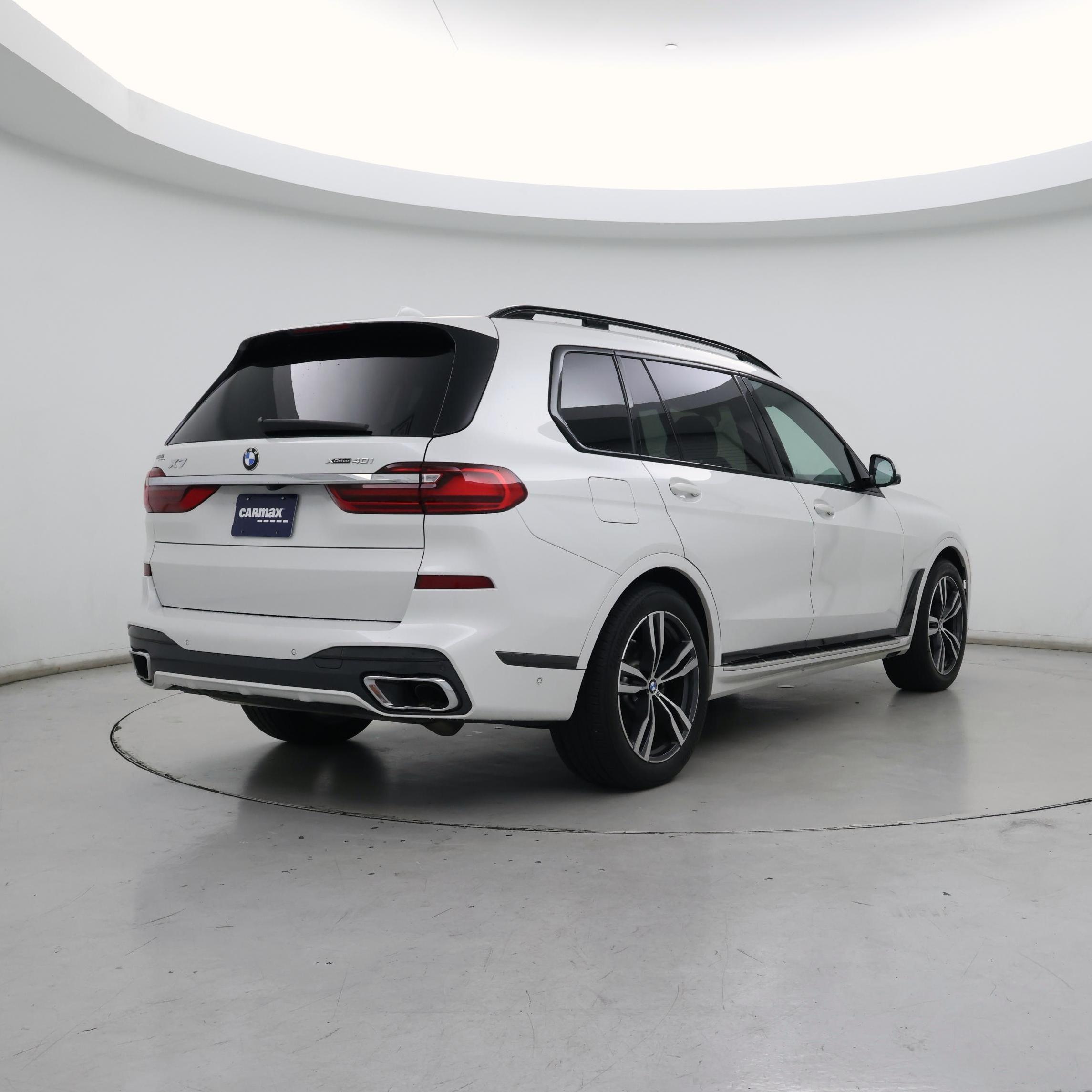 Thumbnail: 2021 BMW X7 - 8