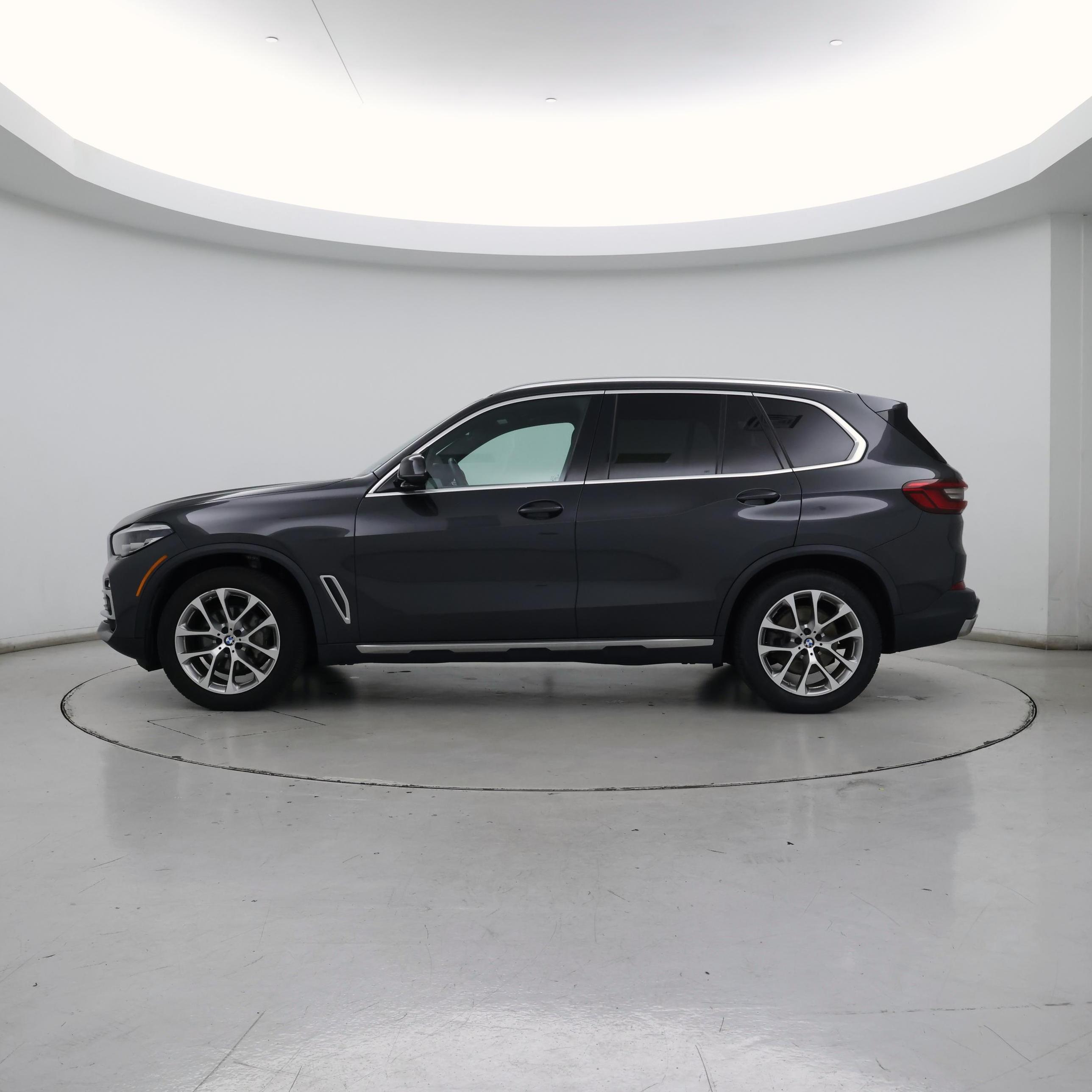 Thumbnail: 2020 BMW X5 - 3