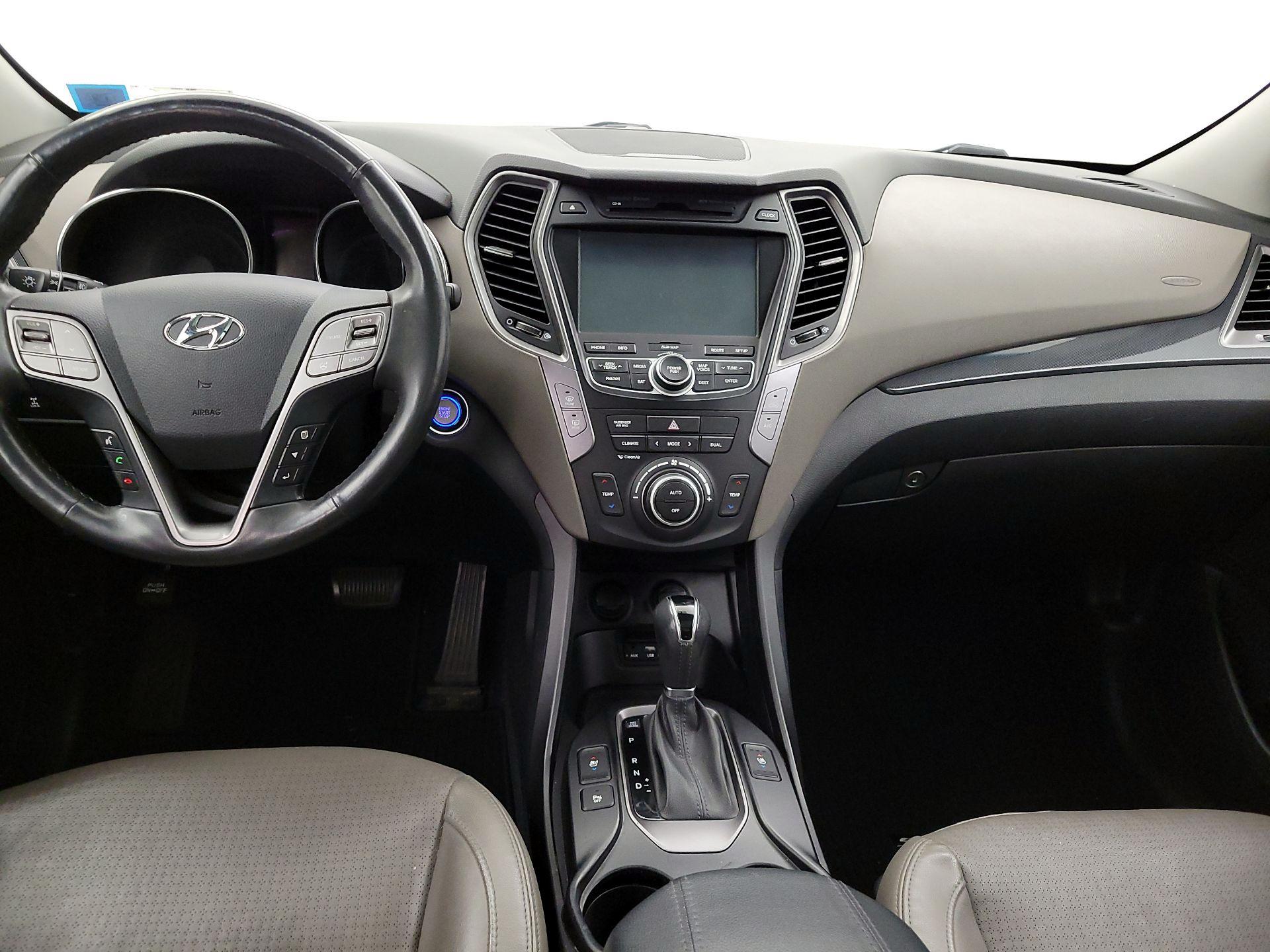 Thumbnail: 2016 Hyundai Santa Fe - 9
