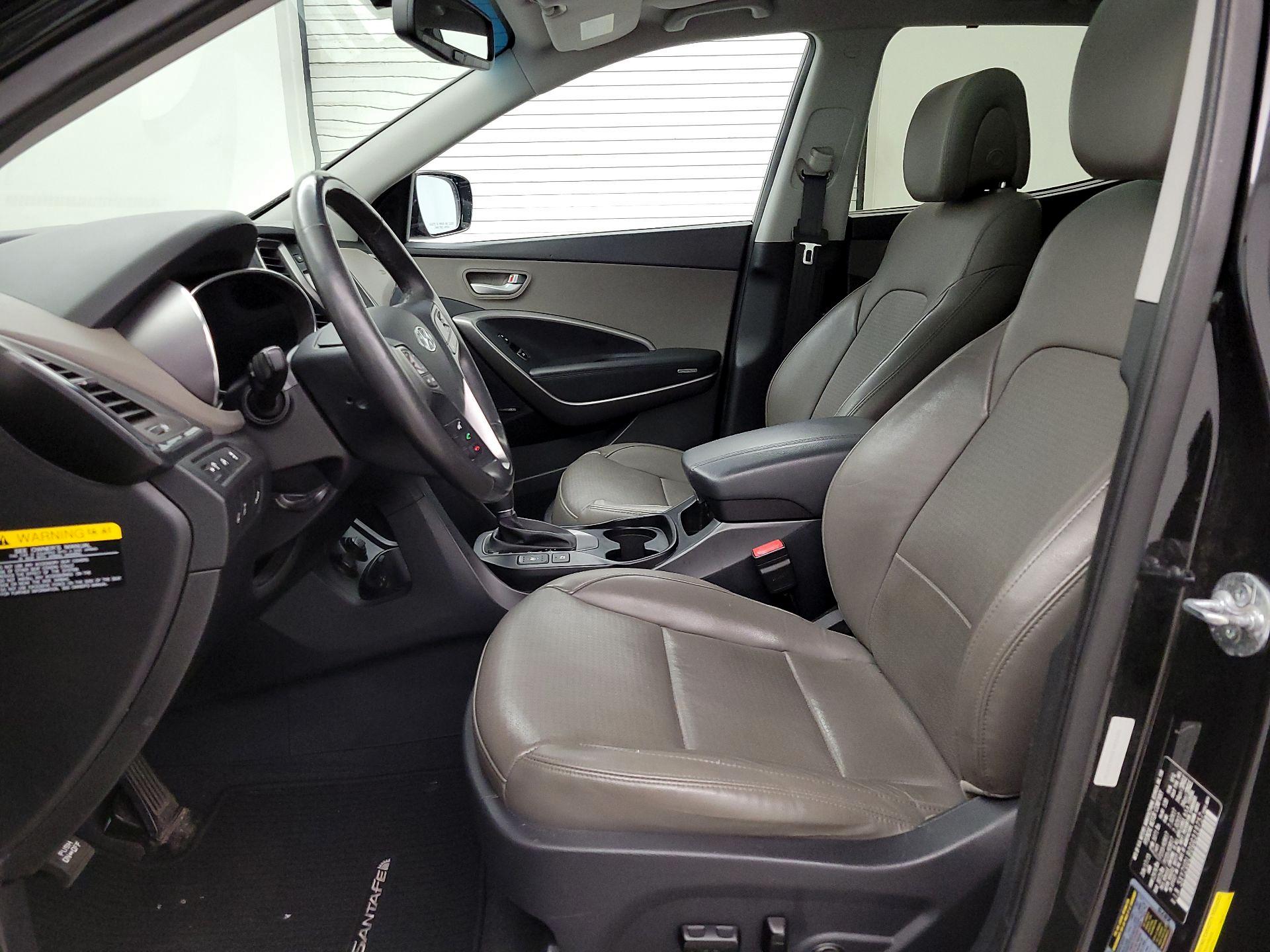 Thumbnail: 2016 Hyundai Santa Fe - 11