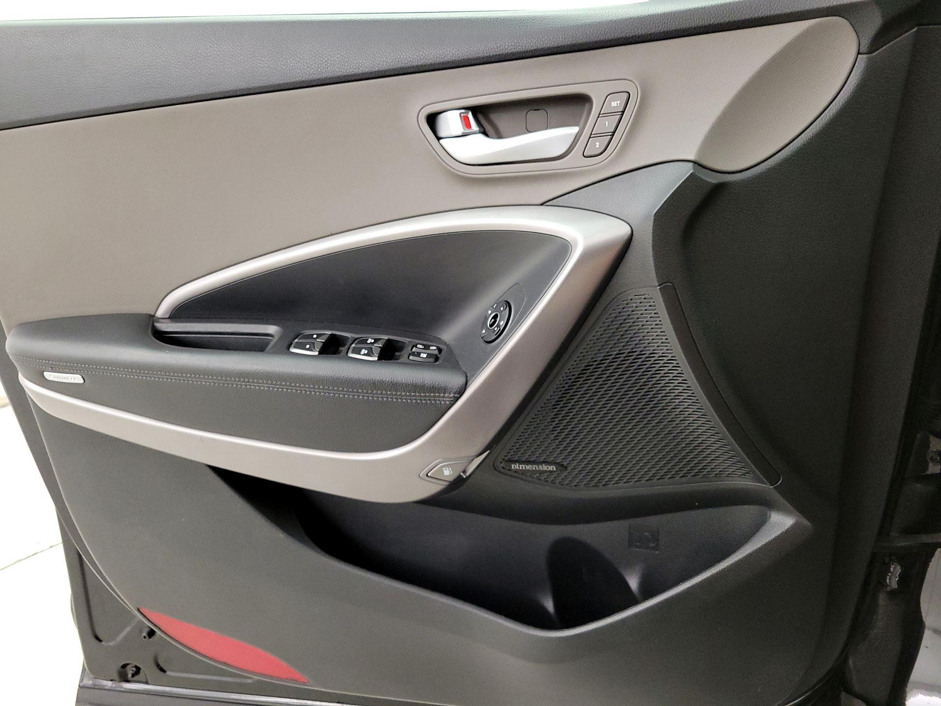 Thumbnail: 2016 Hyundai Santa Fe - 12