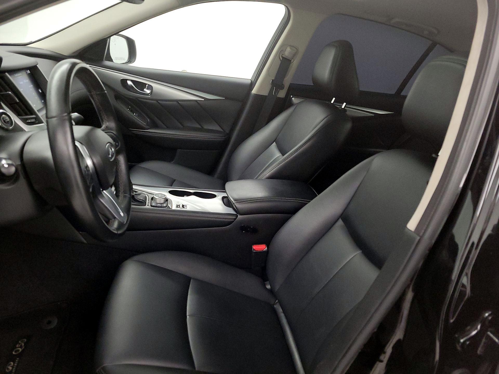 Thumbnail: 2020 INFINITI Q50 - 11