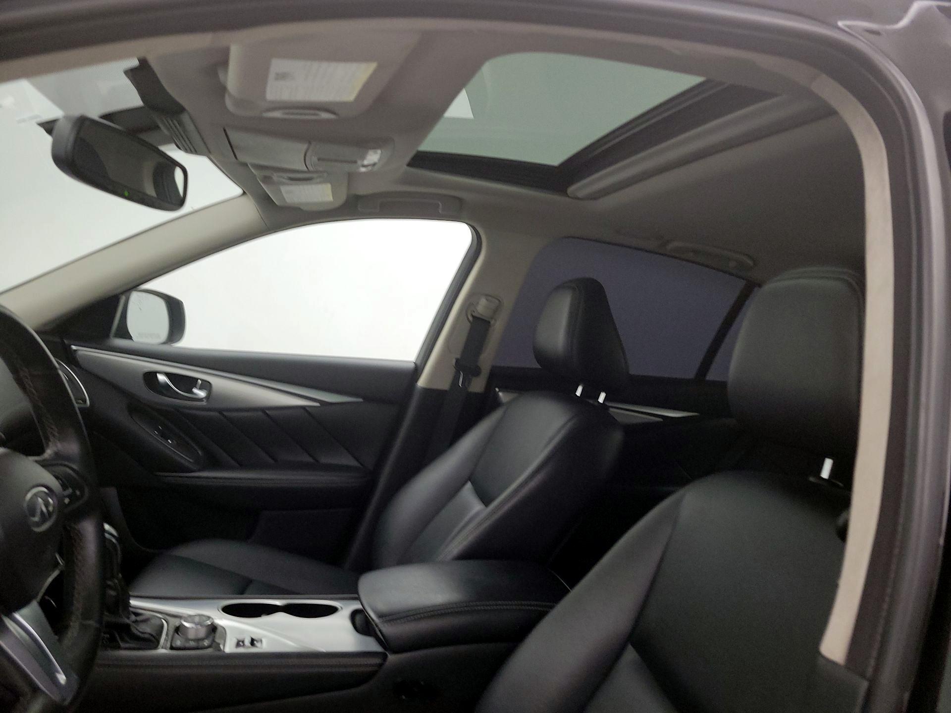 Thumbnail: 2020 INFINITI Q50 - 18