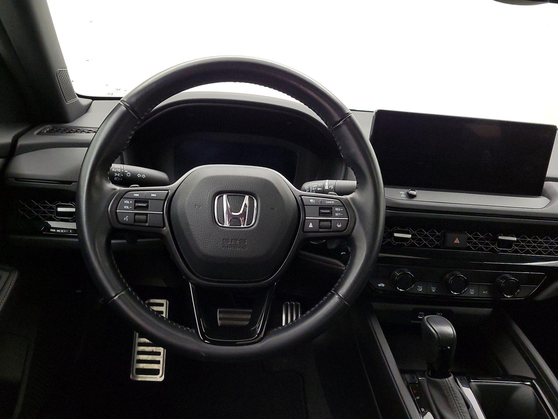 Thumbnail: 2023 Honda Accord - 10