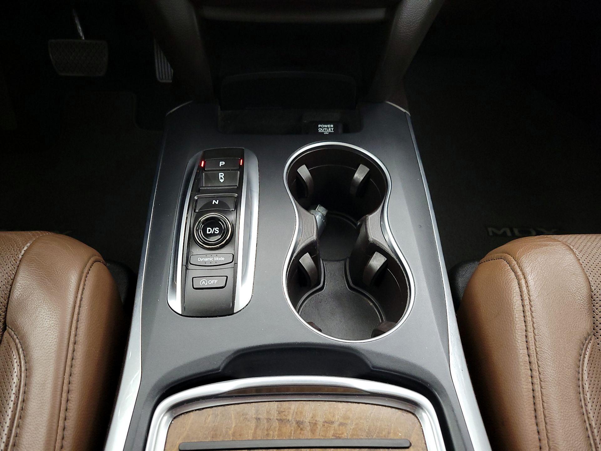 Thumbnail: 2020 Acura MDX - 18