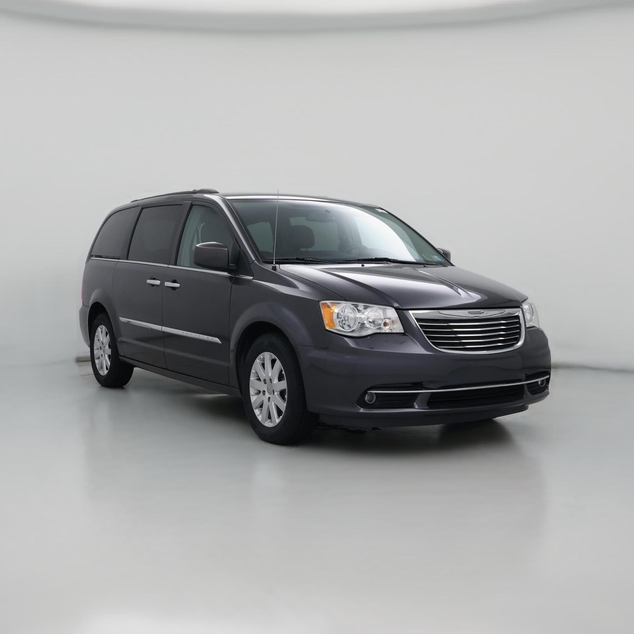 Thumbnail: 2016 Chrysler Town & Country - 1