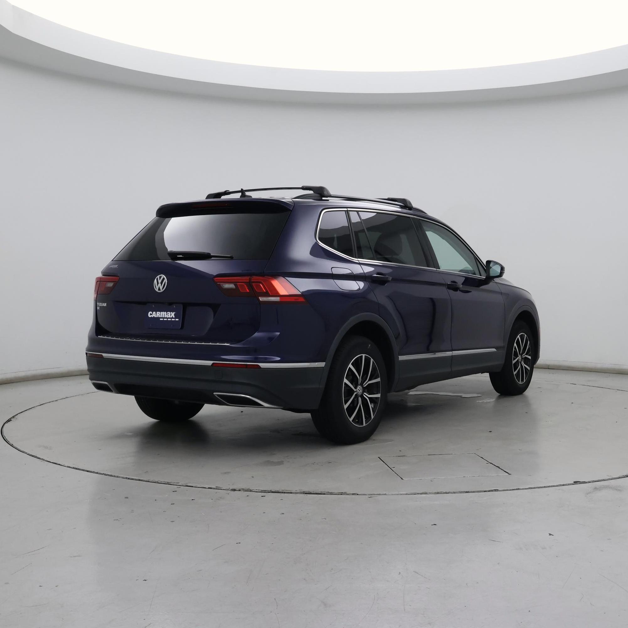 Thumbnail: 2021 Volkswagen Tiguan - 8