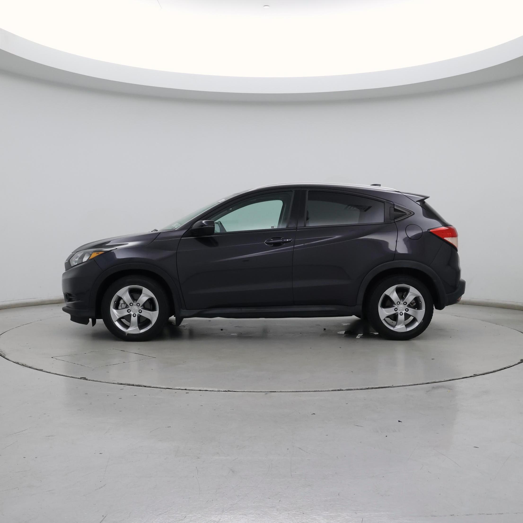 Thumbnail: 2017 Honda HR-V - 3