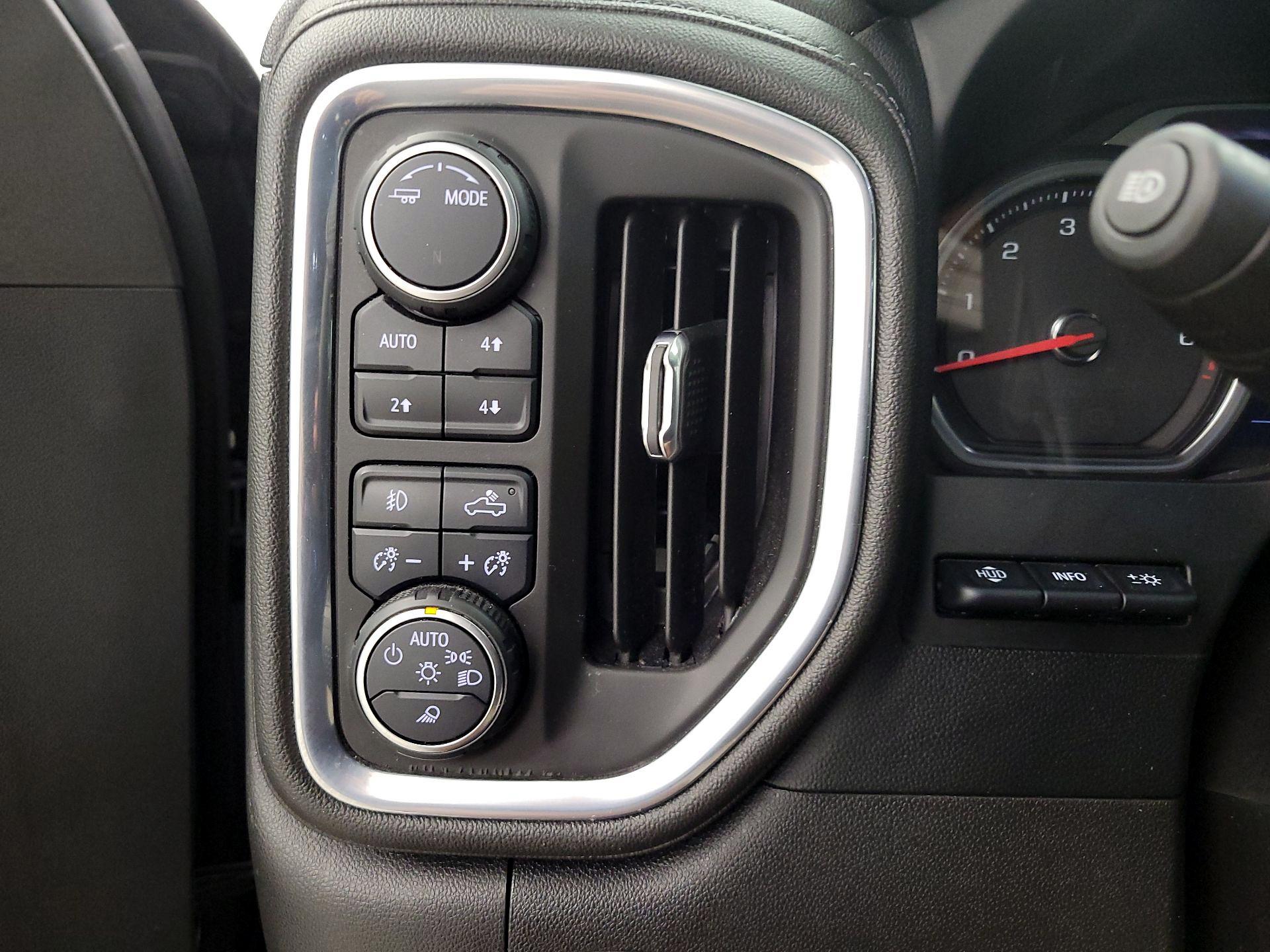 Thumbnail: 2022 Chevrolet Silverado 1500 - 13