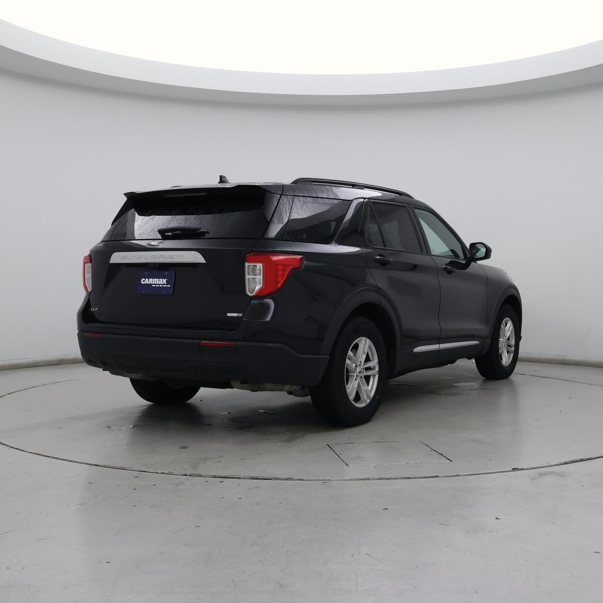 Thumbnail: 2020 Ford Explorer - 8