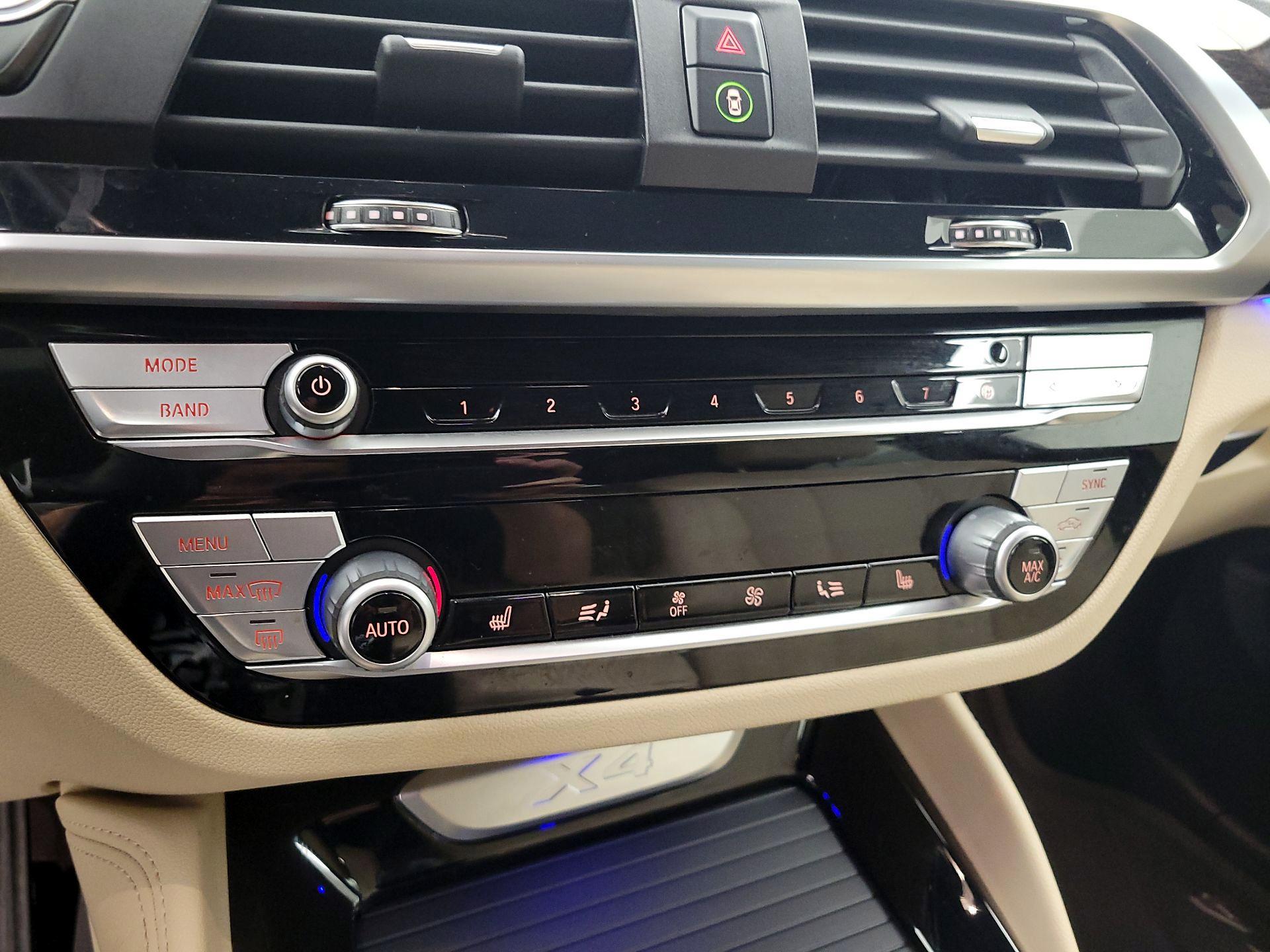 Thumbnail: 2021 BMW X4 - 17