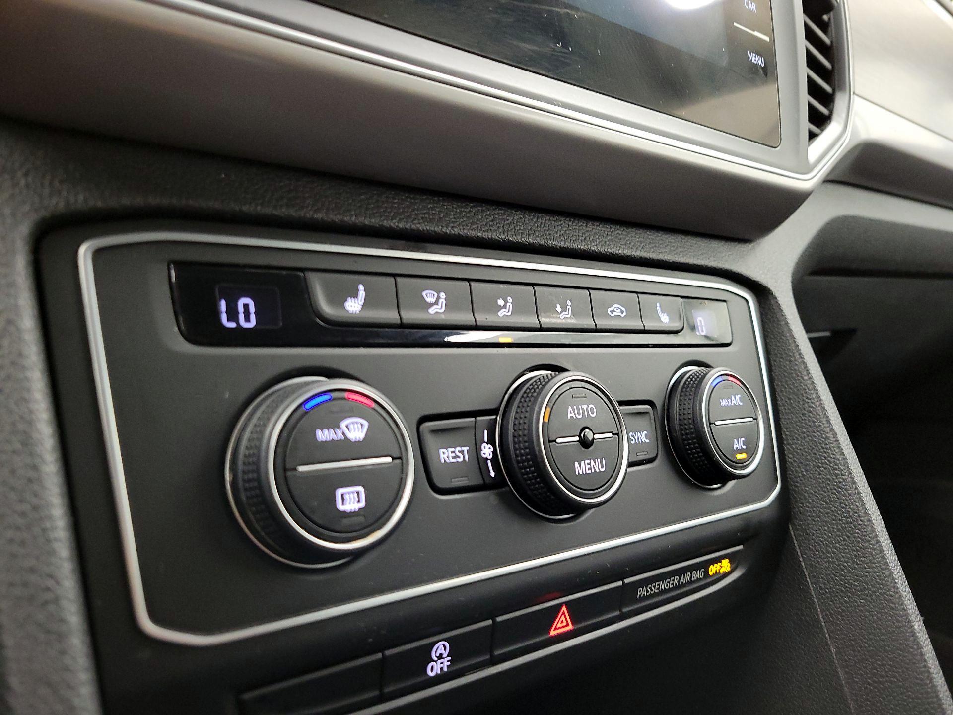 Thumbnail: 2019 Volkswagen Atlas - 16