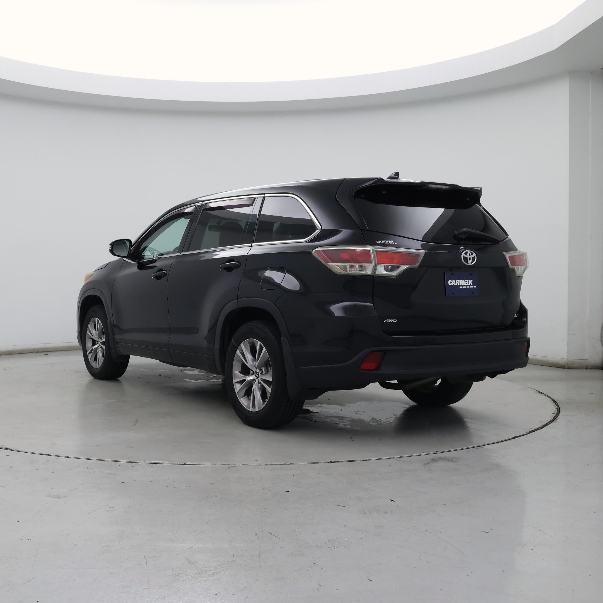 Thumbnail: 2016 Toyota Highlander - 2
