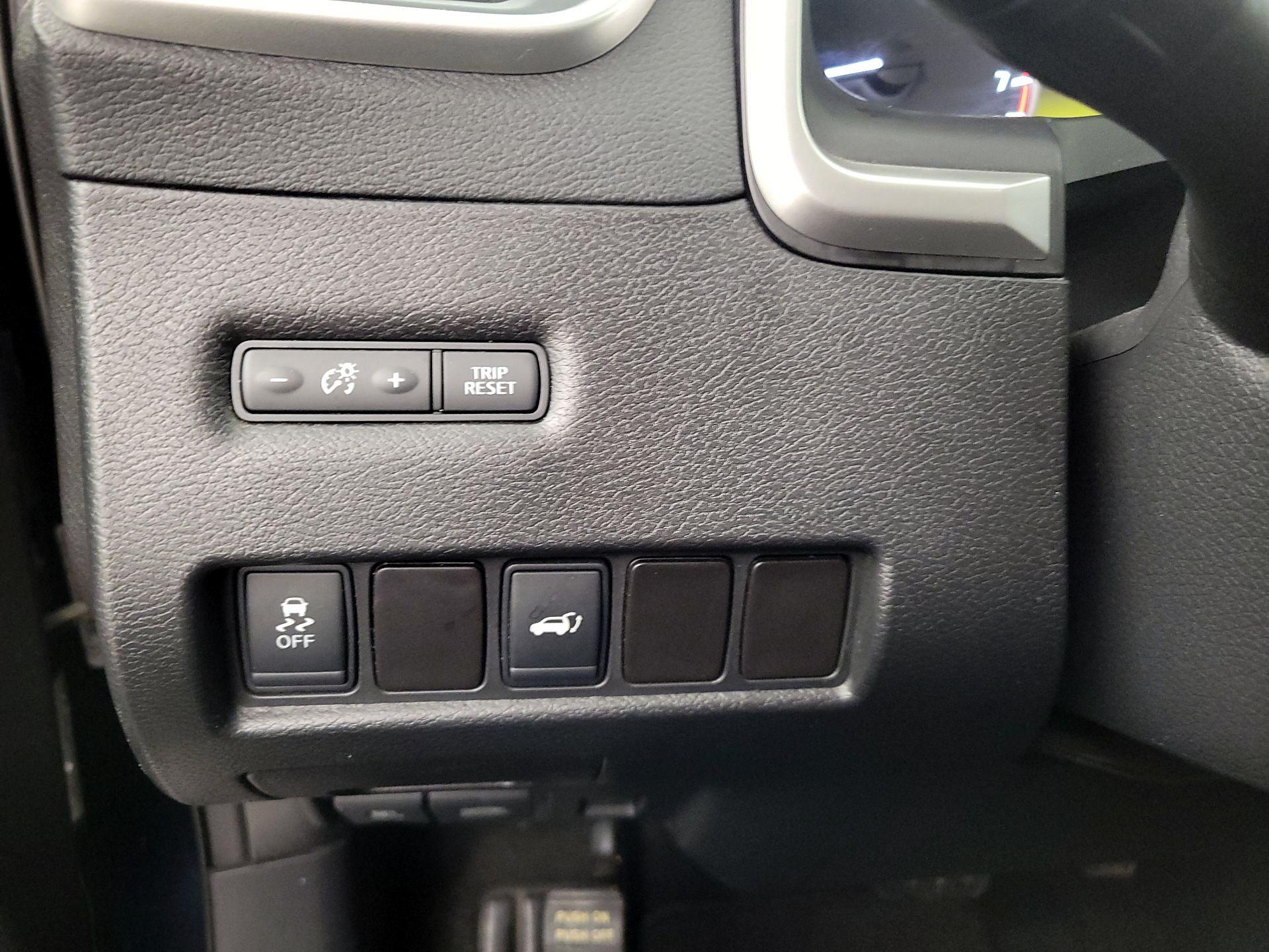 Thumbnail: 2015 Nissan Murano - 13