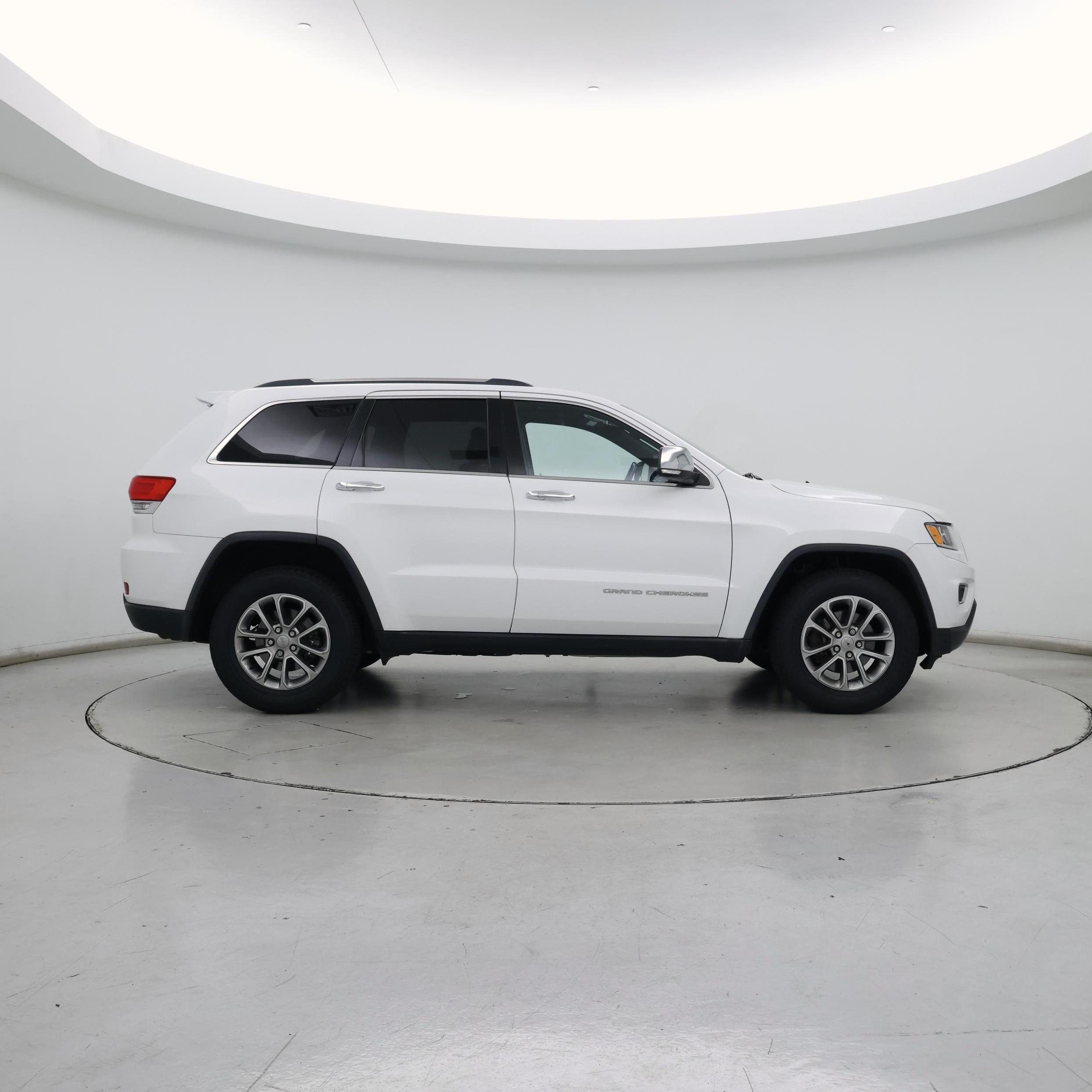 Thumbnail: 2015 Jeep Grand Cherokee - 7