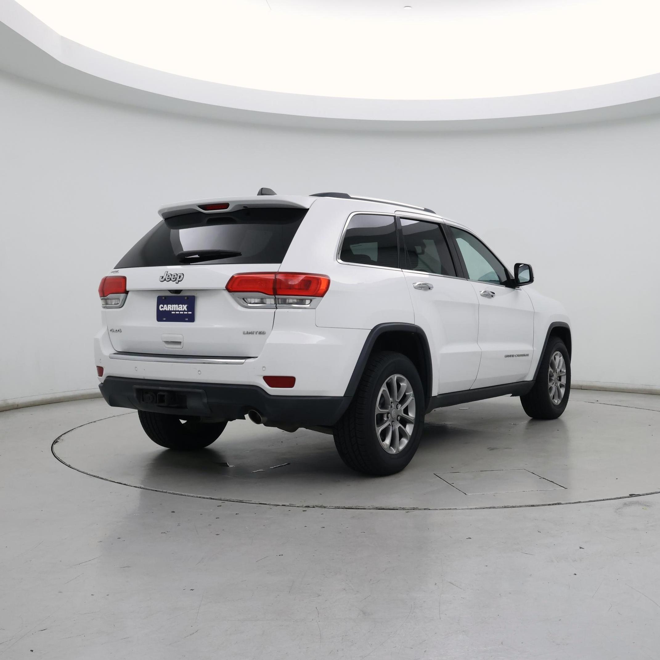 Thumbnail: 2015 Jeep Grand Cherokee - 8