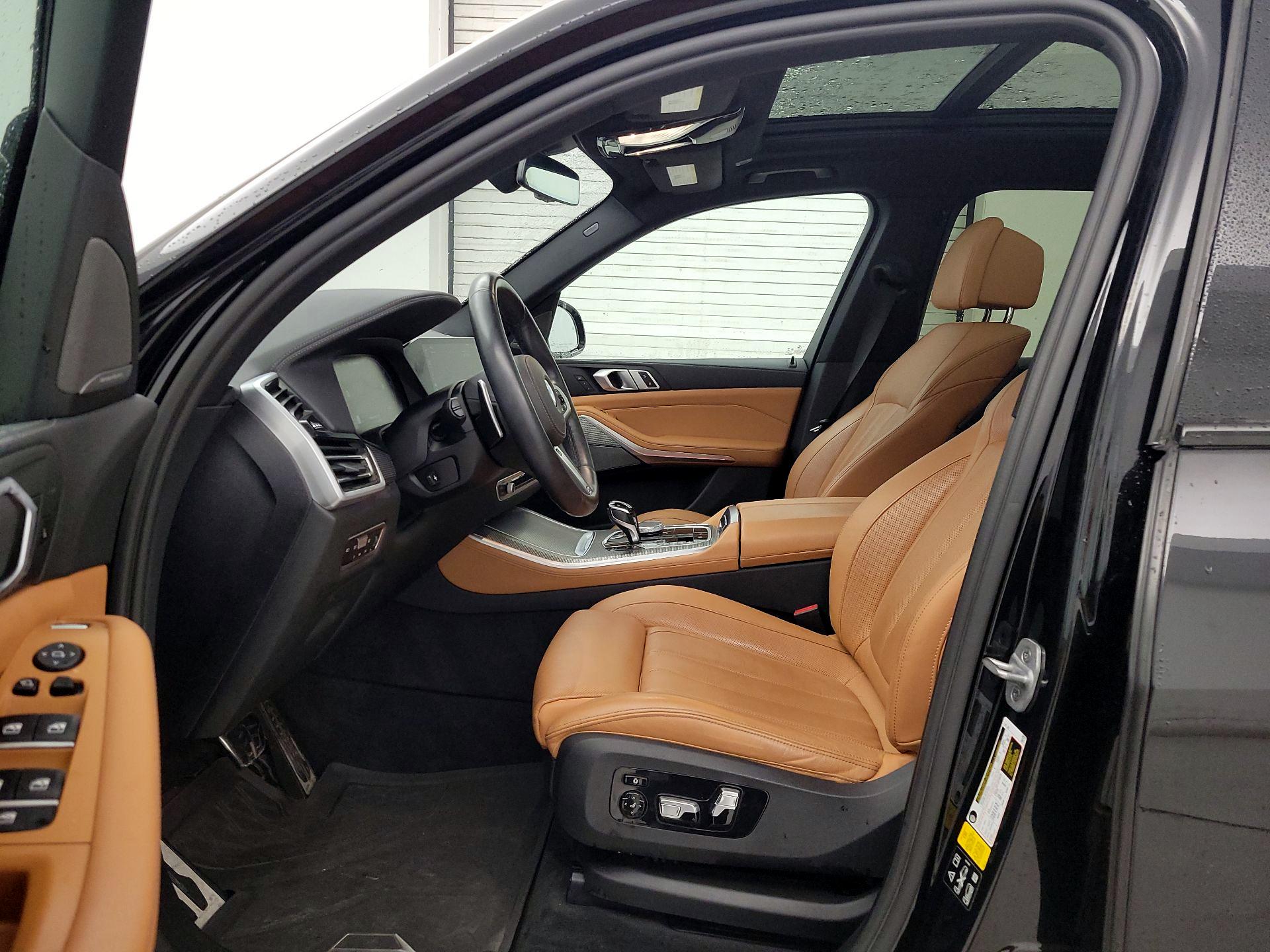 Thumbnail: 2021 BMW X5 - 11