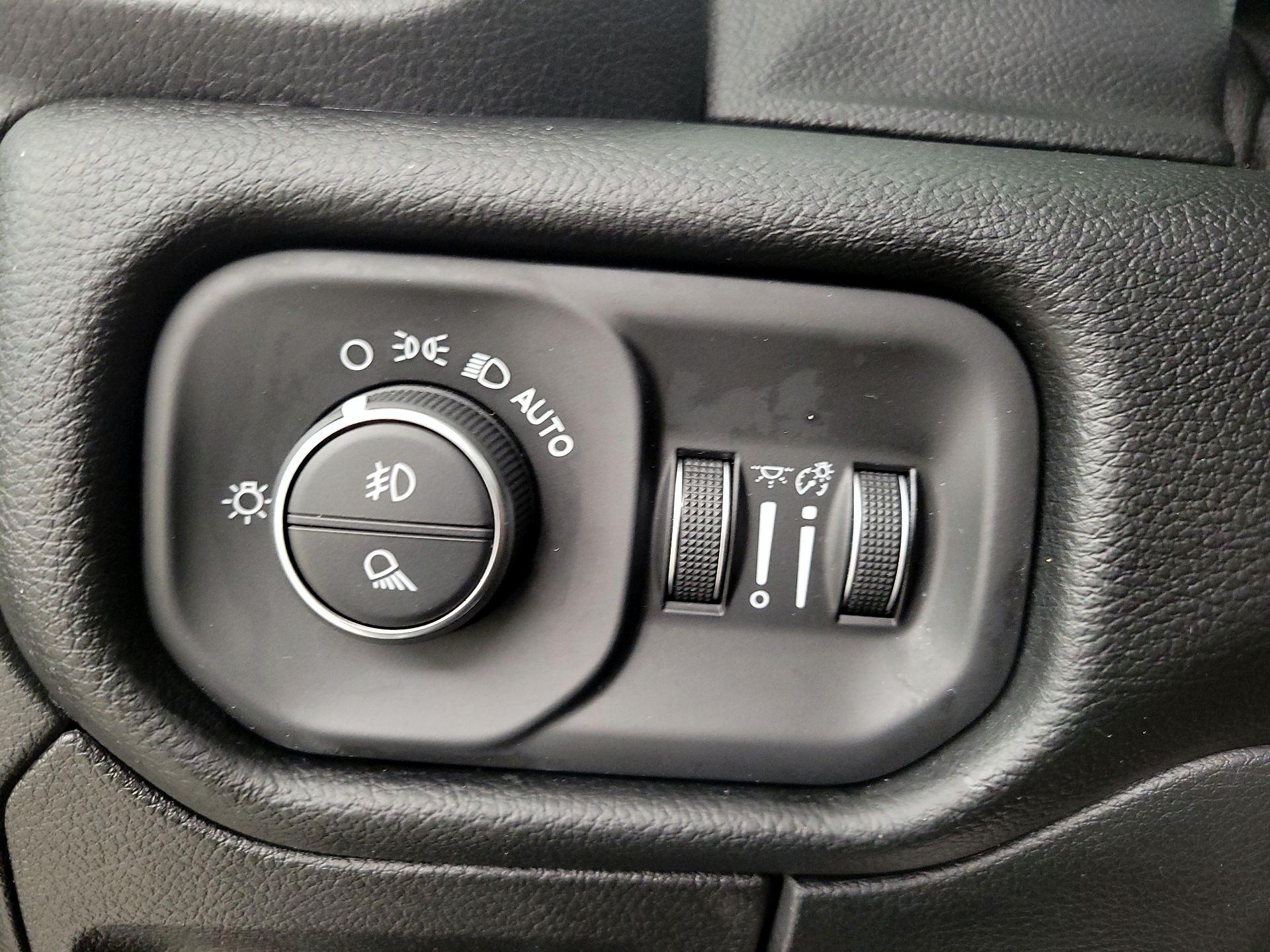 Thumbnail: 2020 RAM 1500 - 13