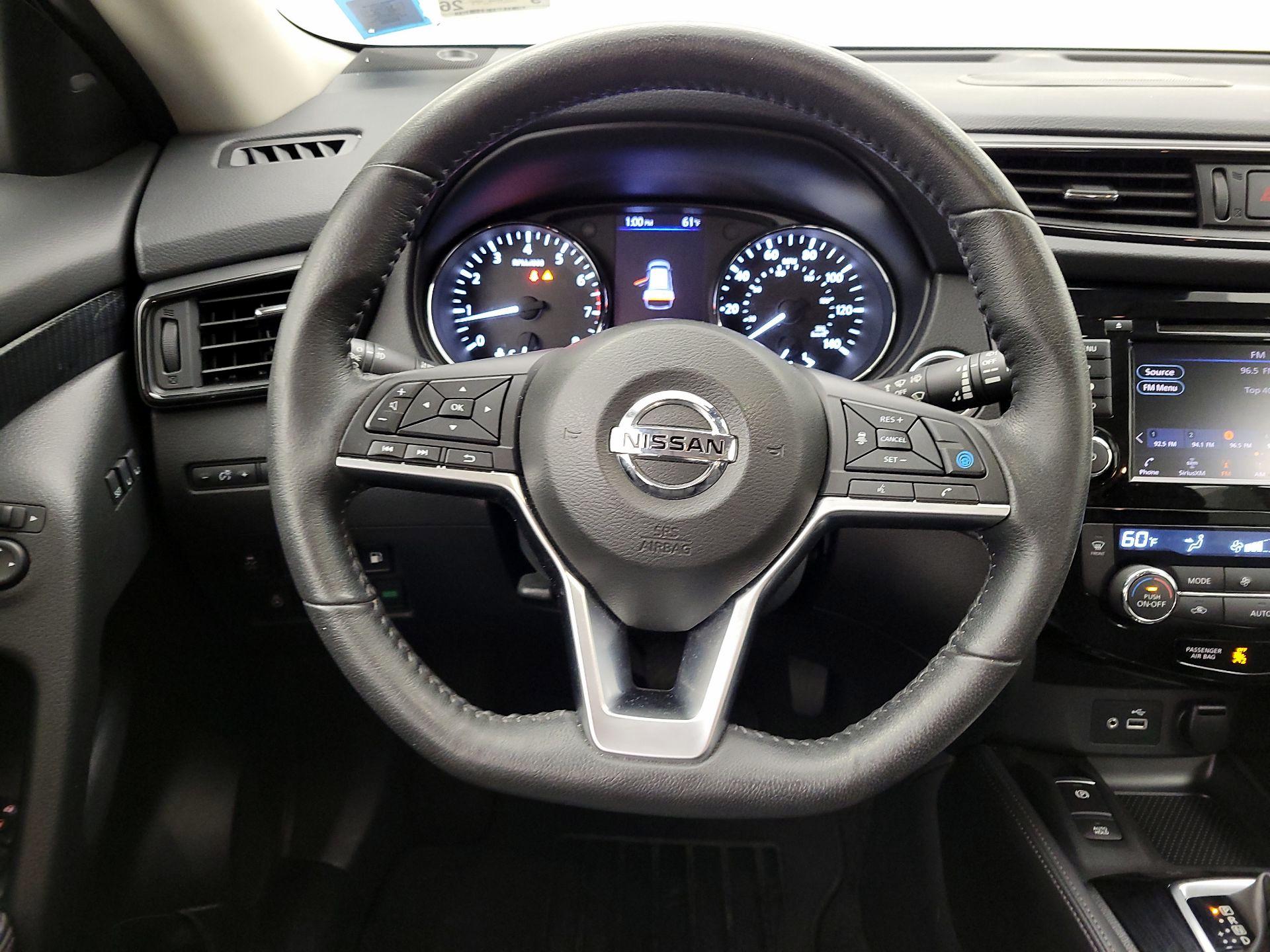 Thumbnail: 2020 Nissan Rogue - 10