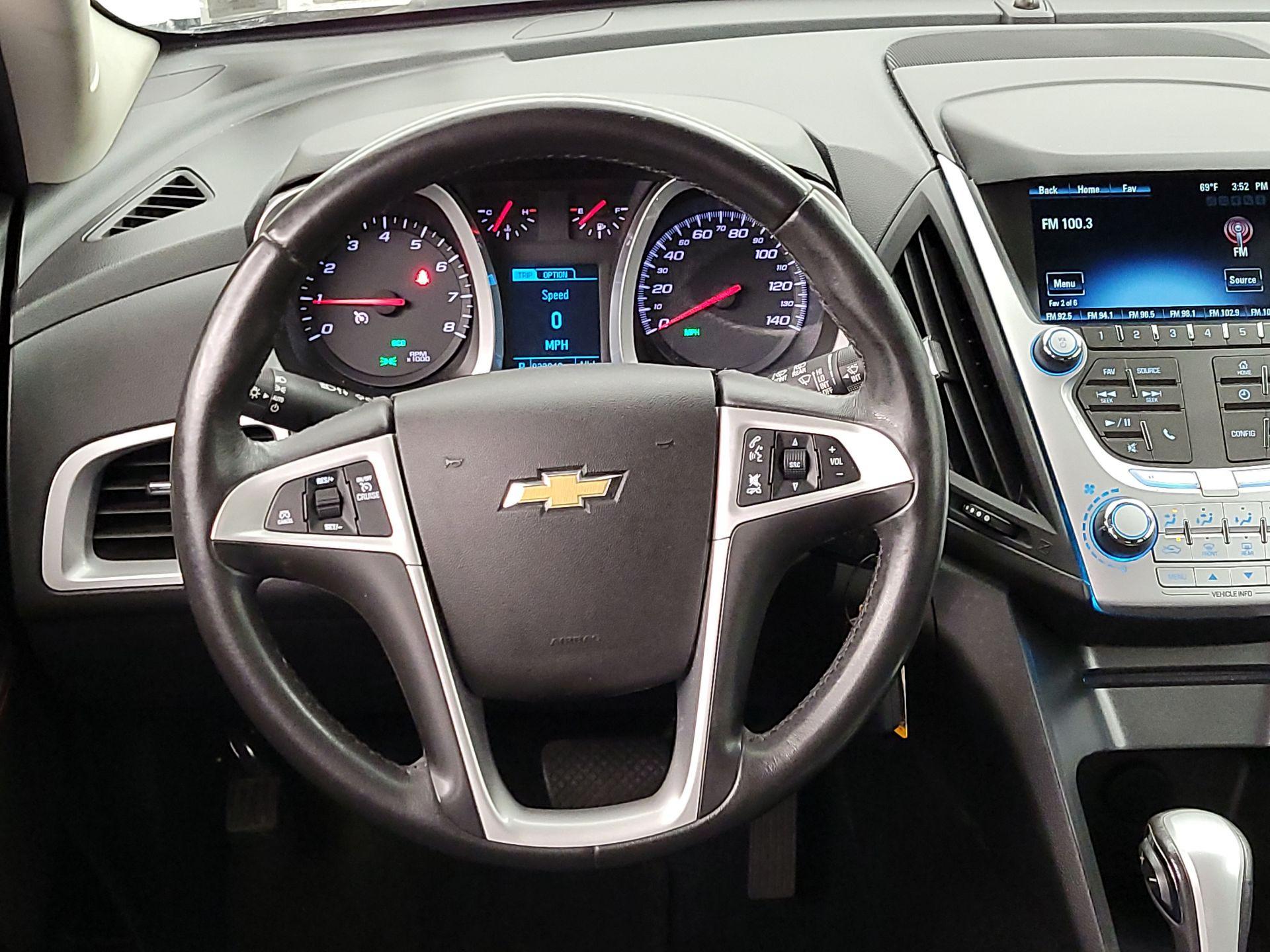 Thumbnail: 2015 Chevrolet Equinox - 10