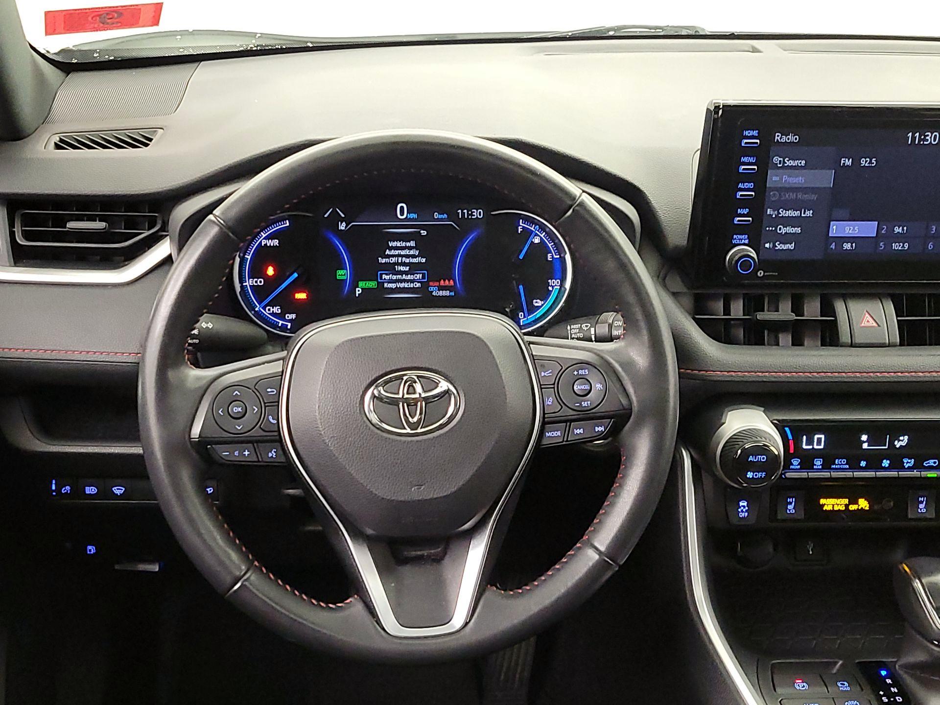 Thumbnail: 2021 Toyota RAV4 - 10